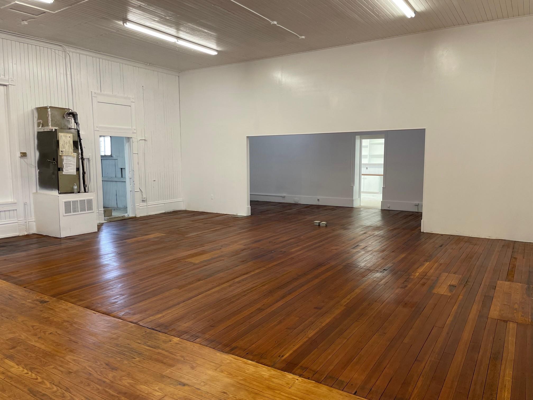 200 W New Braunfels St, Seguin, TX 78155