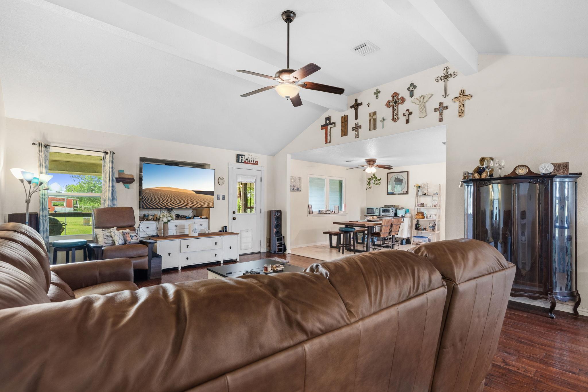 2050 County Road 129, Taylor, TX 76574