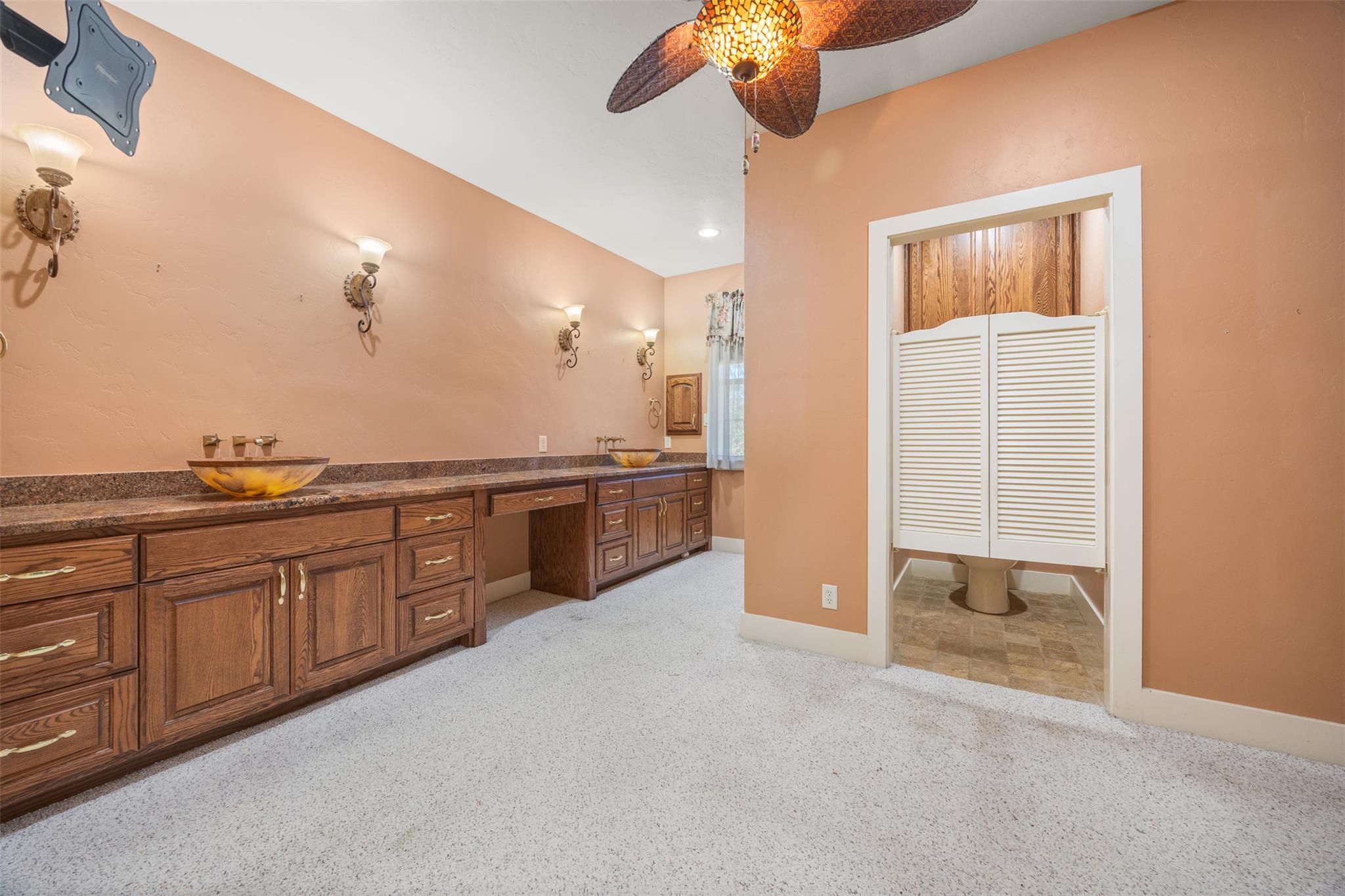 1200 Doe Run Holw, Fredericksburg, TX 78624