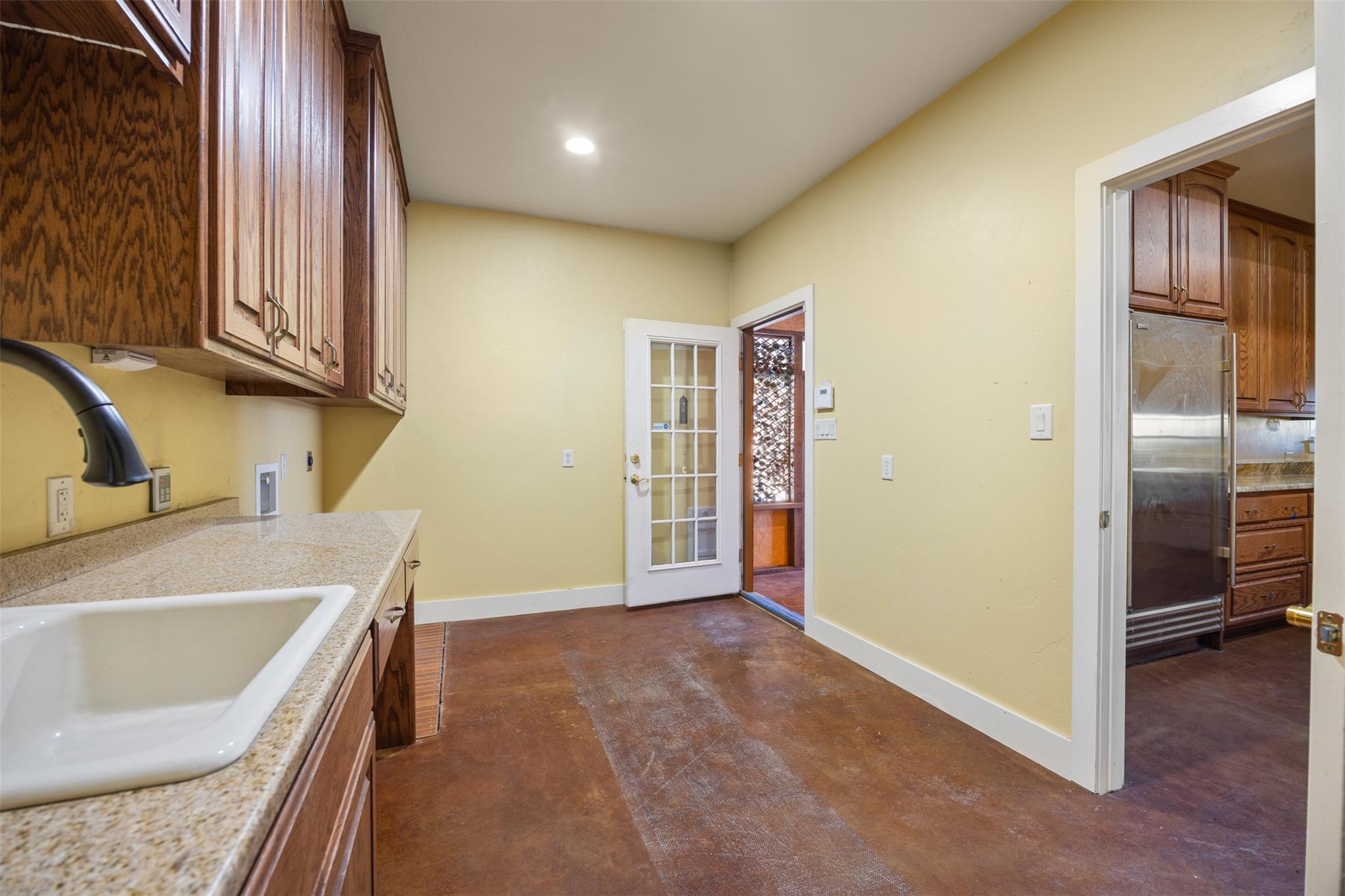 1200 Doe Run Holw, Fredericksburg, TX 78624