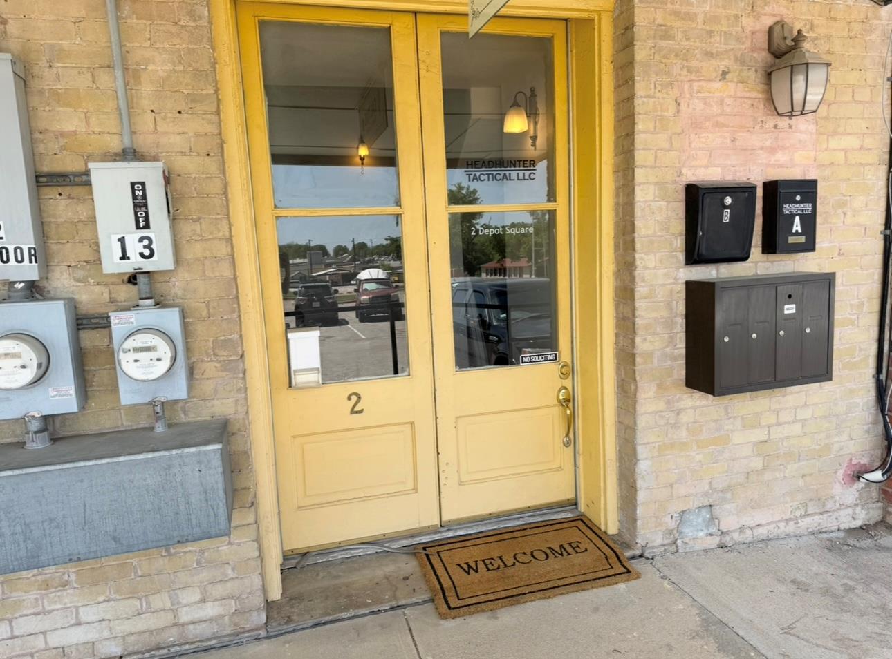 2 Depot Square St # D, Elgin, TX 78621