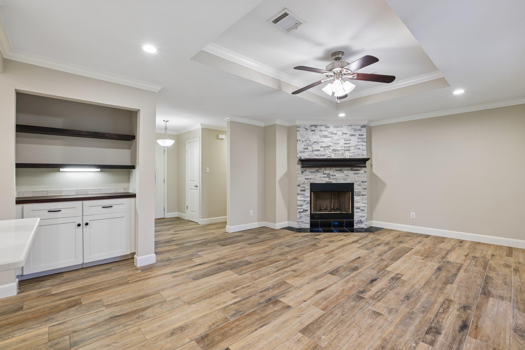 810 Vogel Dr, Lockhart, TX 78644