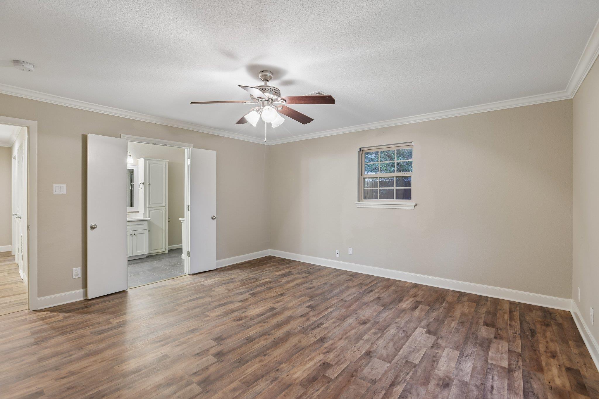 810 Vogel Dr, Lockhart, TX 78644