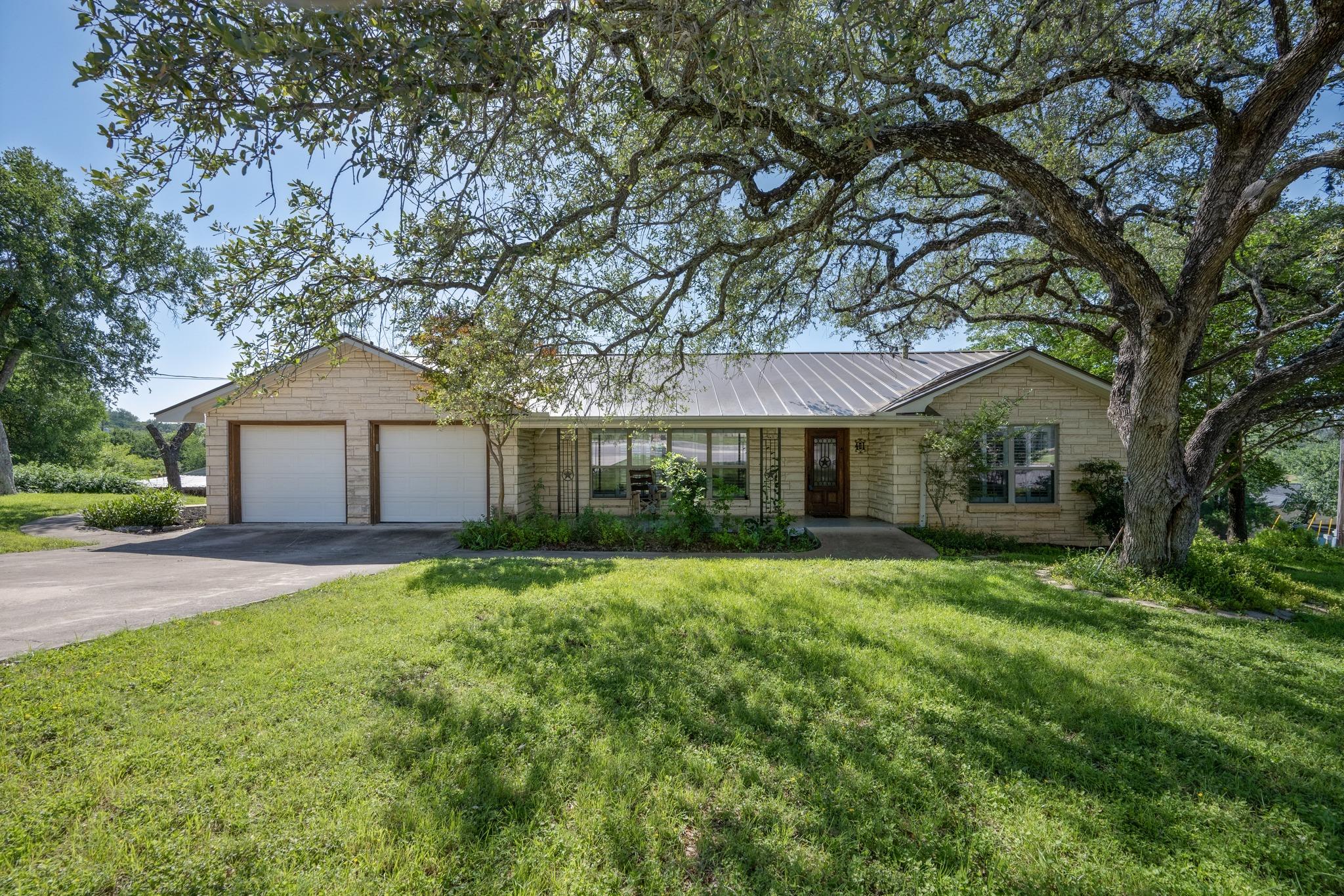401 Crestview Dr, Marble Falls, TX 78654