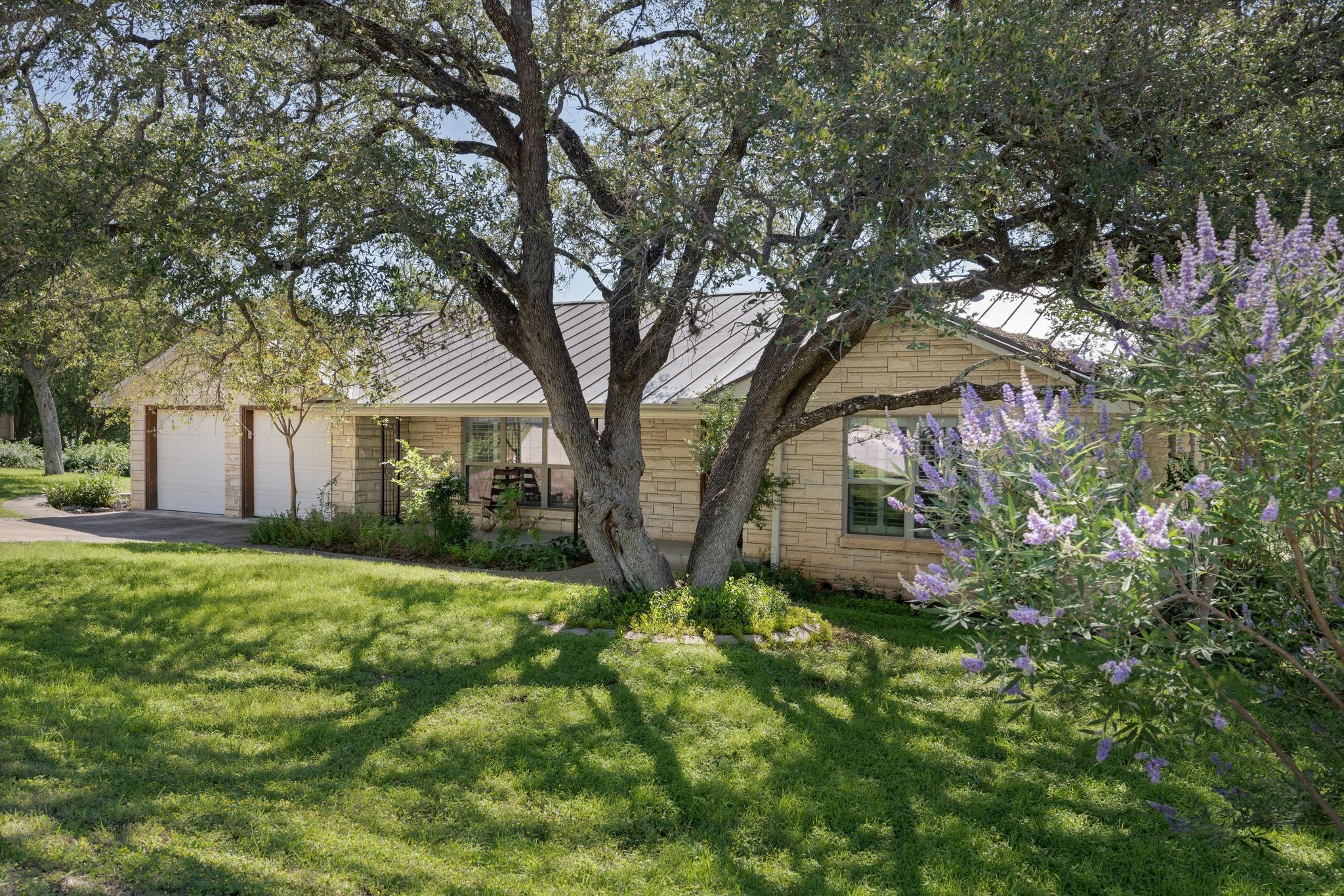 401 Crestview Dr, Marble Falls, TX 78654