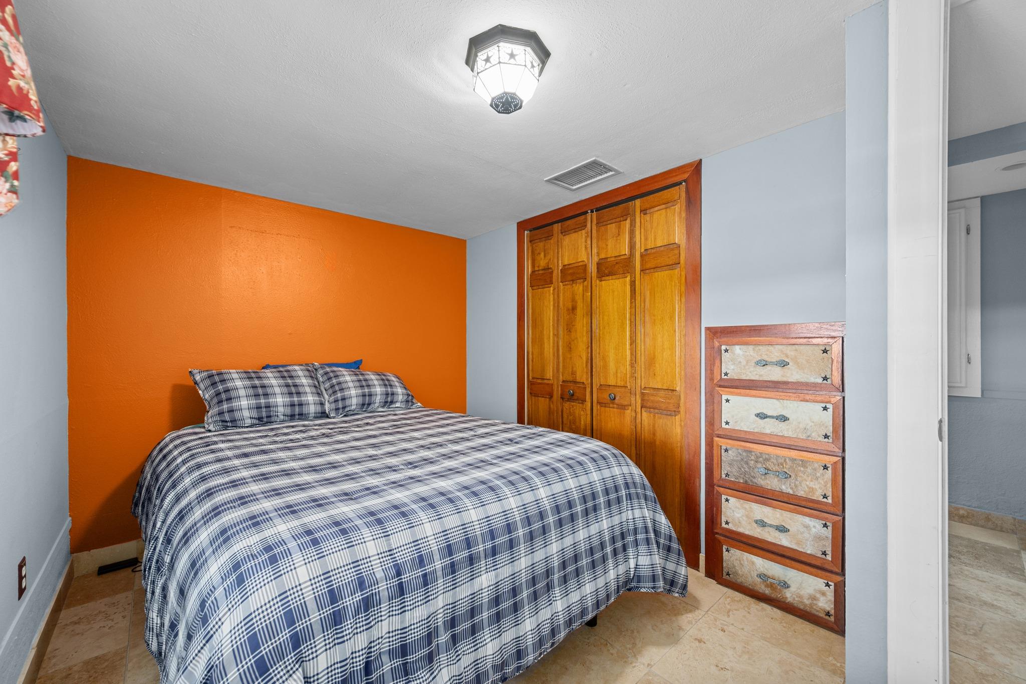401 Crestview Dr, Marble Falls, TX 78654