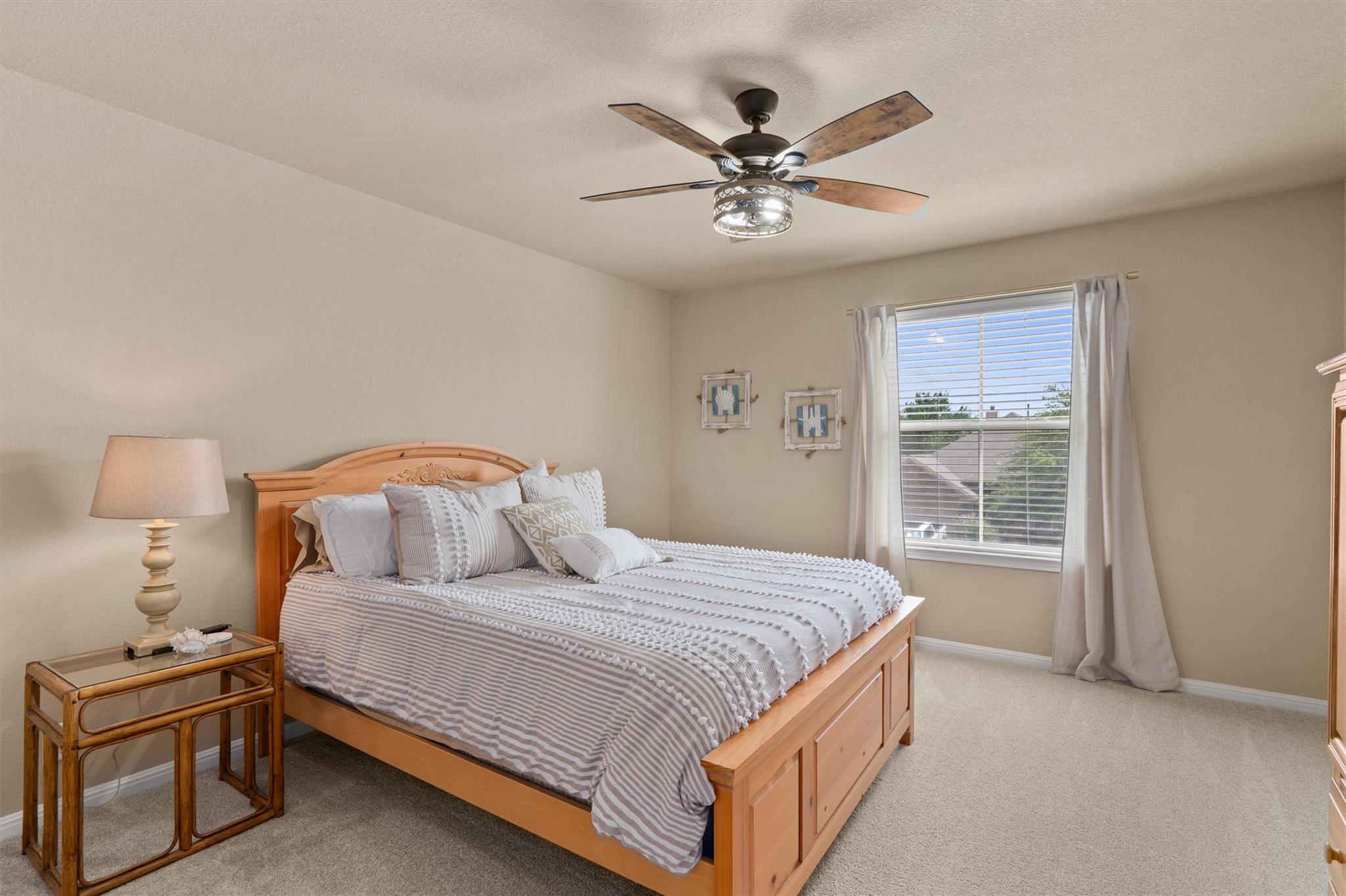 216 Arrezo Ln, Georgetown, TX 78628