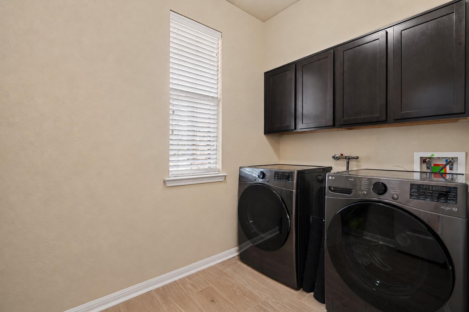 216 Arrezo Ln, Georgetown, TX 78628