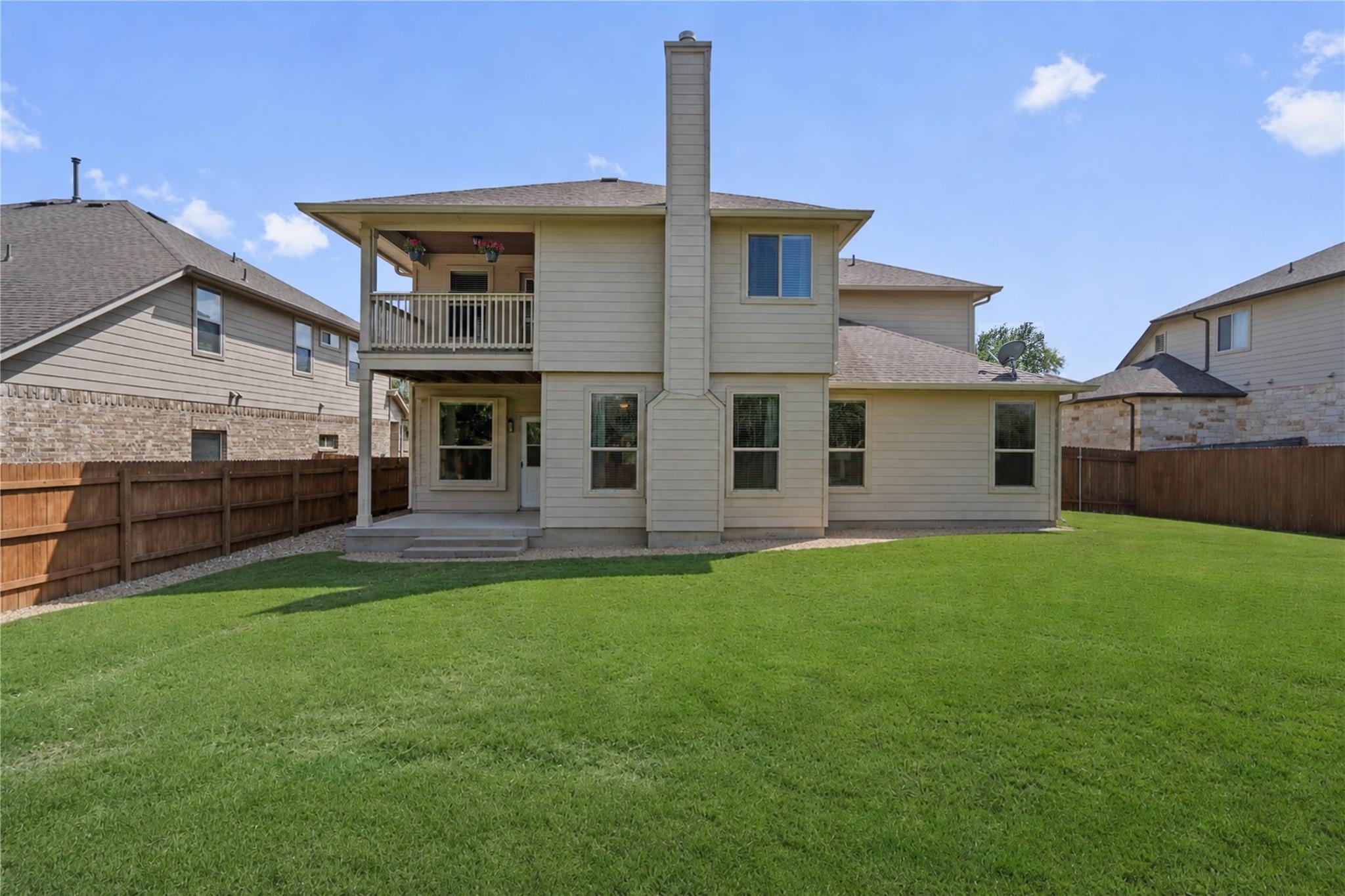 216 Arrezo Ln, Georgetown, TX 78628