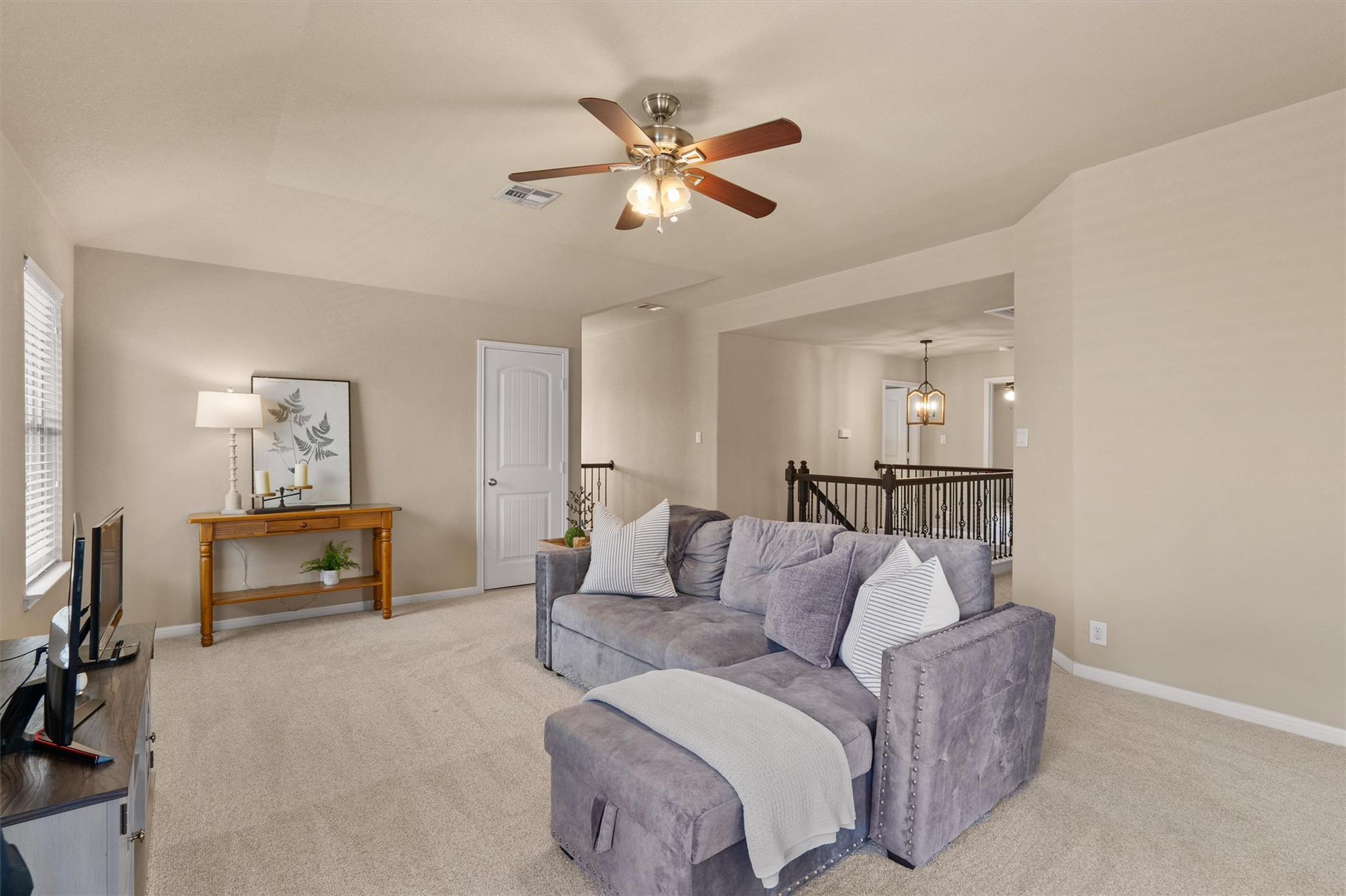 216 Arrezo Ln, Georgetown, TX 78628