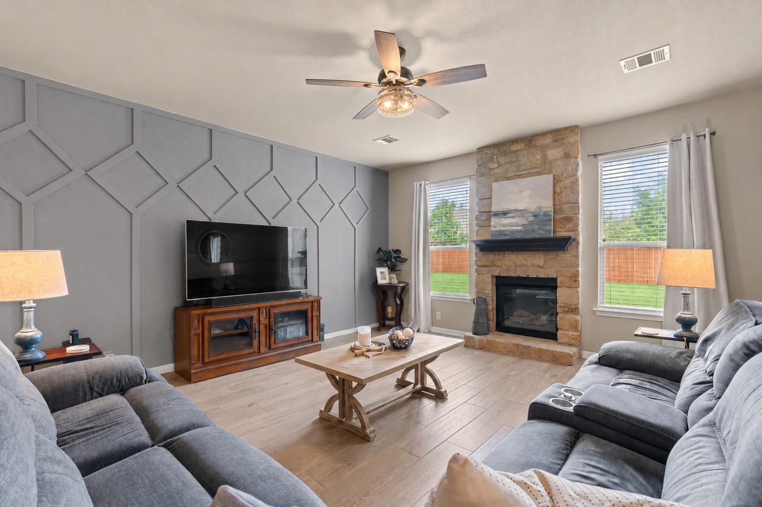 216 Arrezo Ln, Georgetown, TX 78628