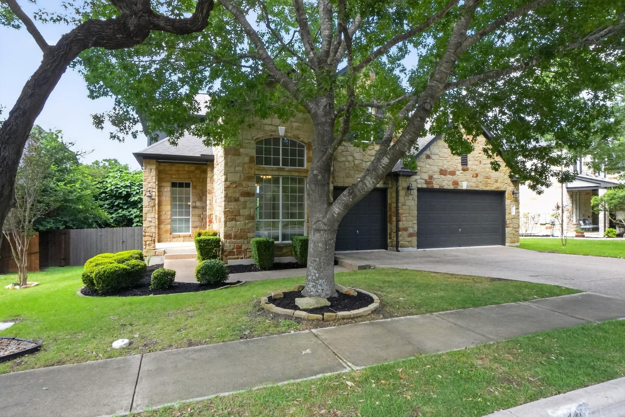 7320 Mitra Dr, Austin, TX 78739