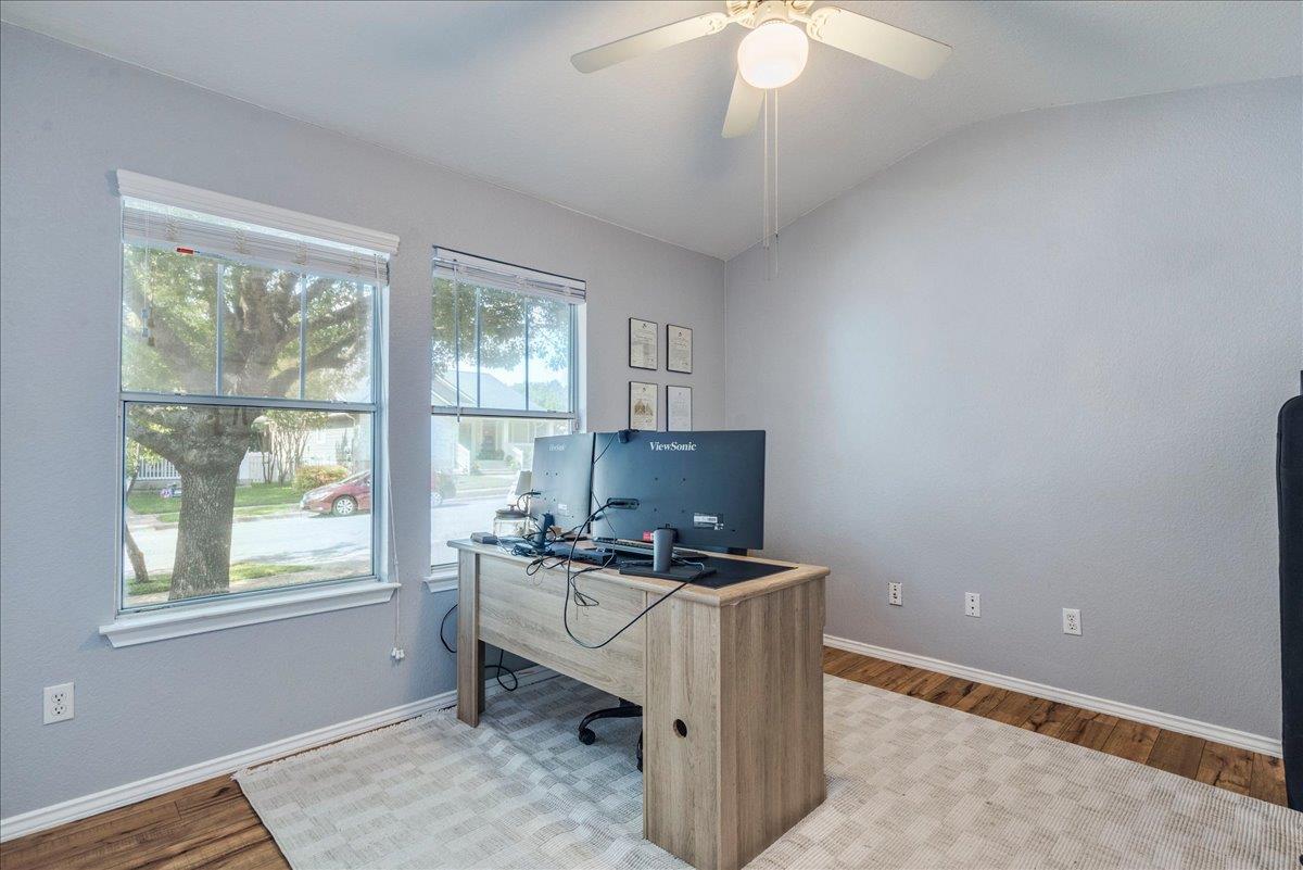175 Wetzel, Kyle, TX 78640