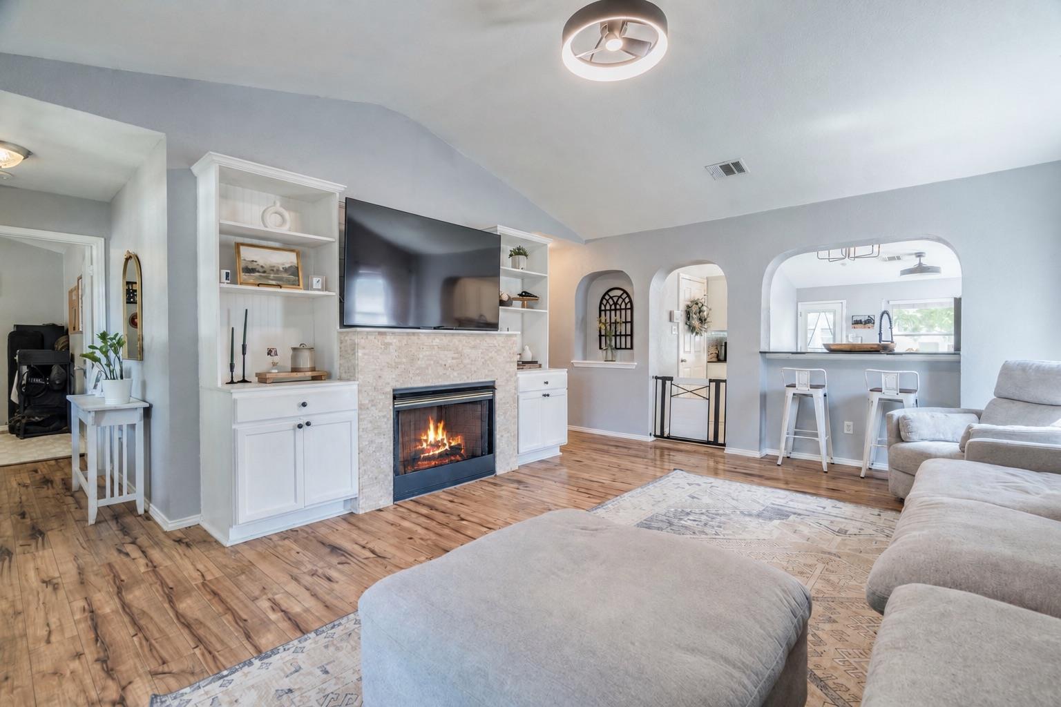 175 Wetzel, Kyle, TX 78640