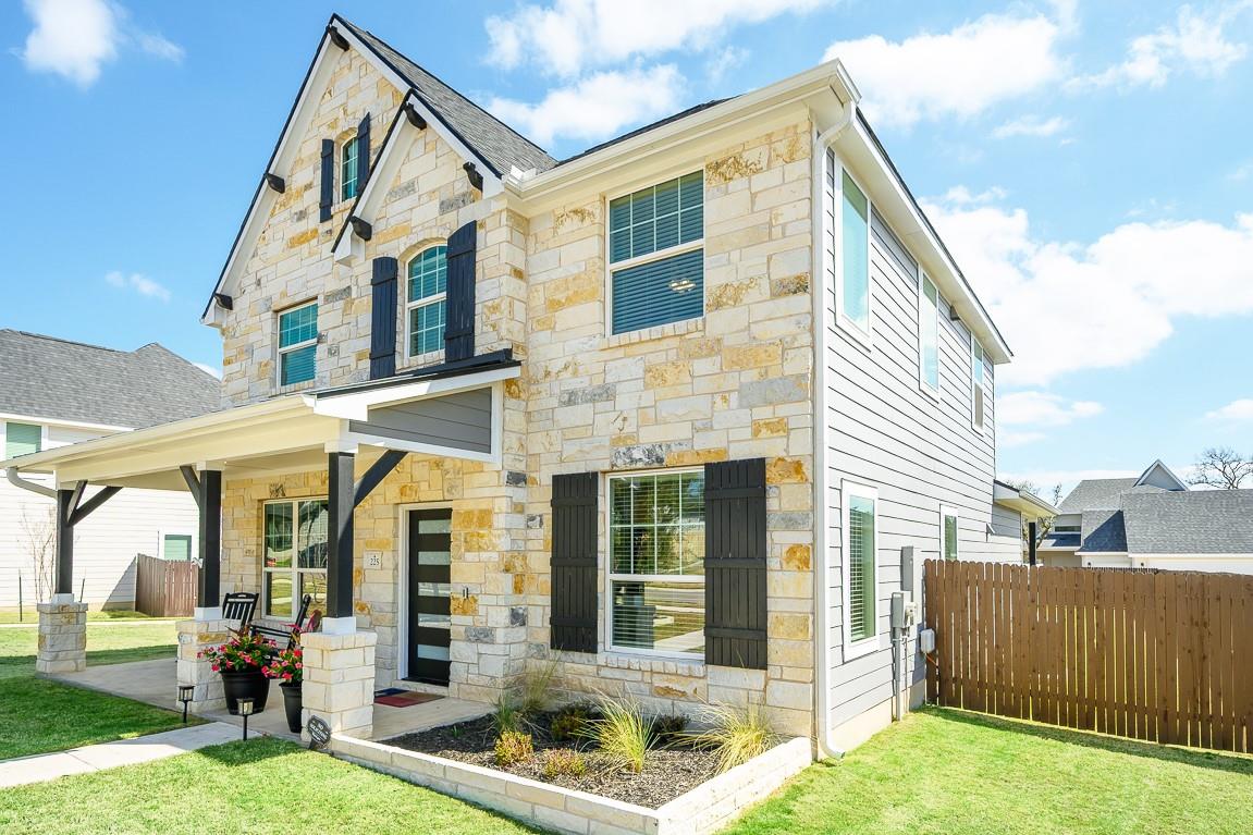 225 Villars Dr, Salado, TX 76571