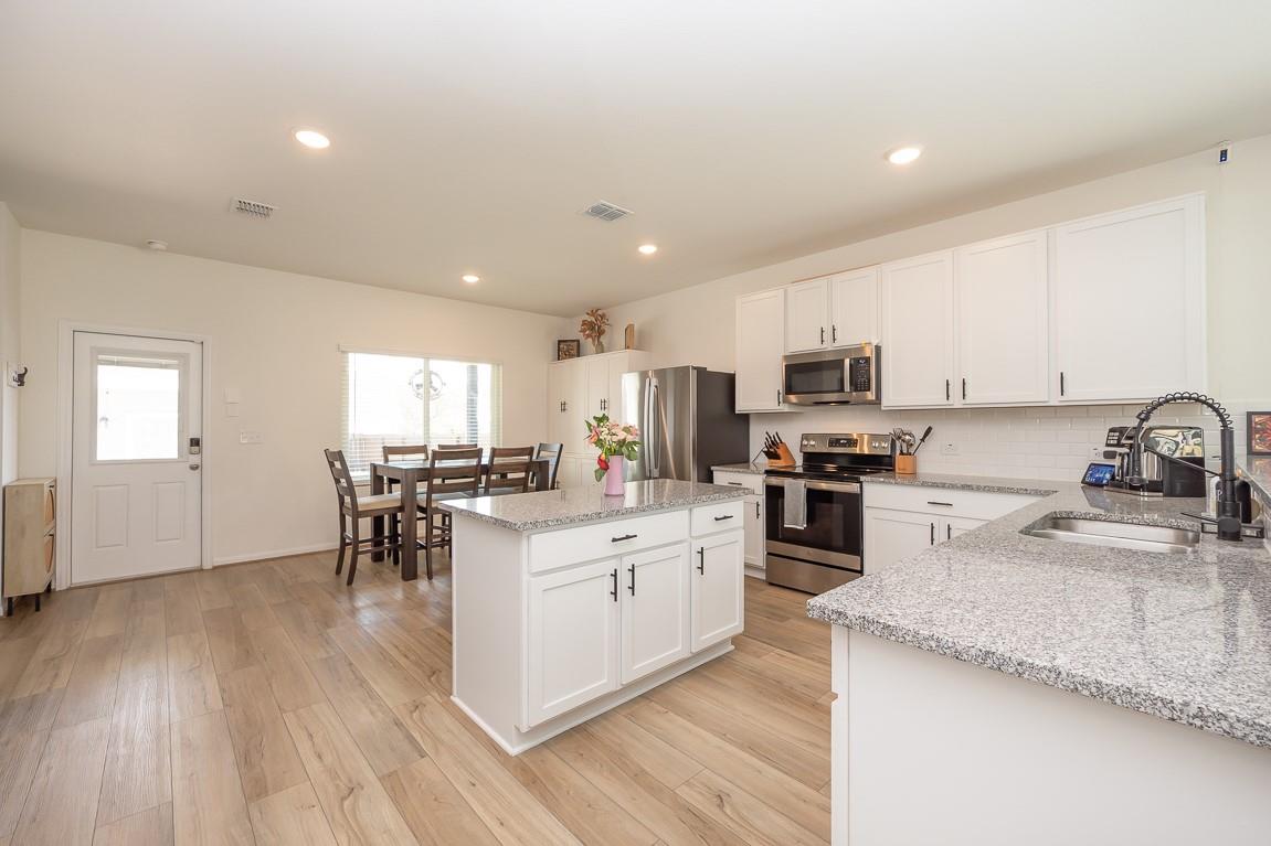 225 Villars Dr, Salado, TX 76571