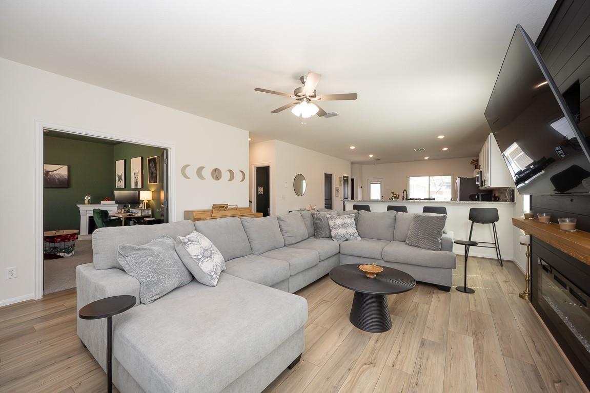 225 Villars Dr, Salado, TX 76571