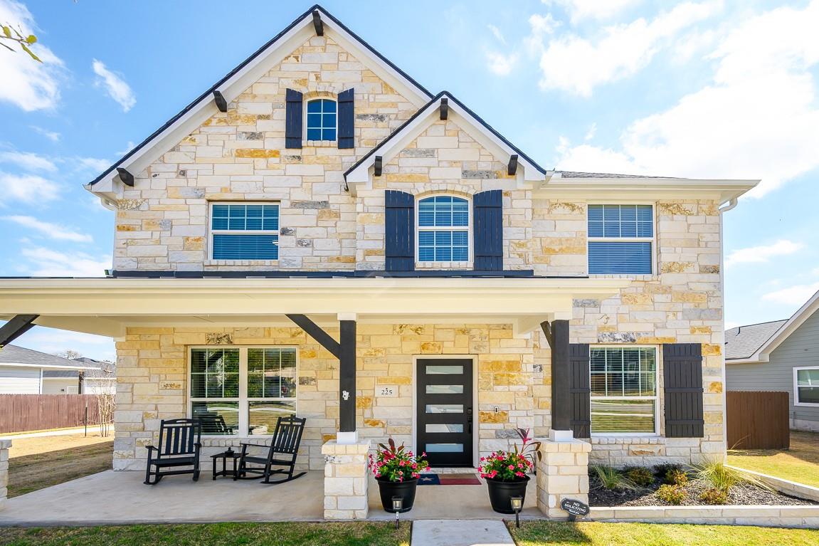 225 Villars Dr, Salado, TX 76571