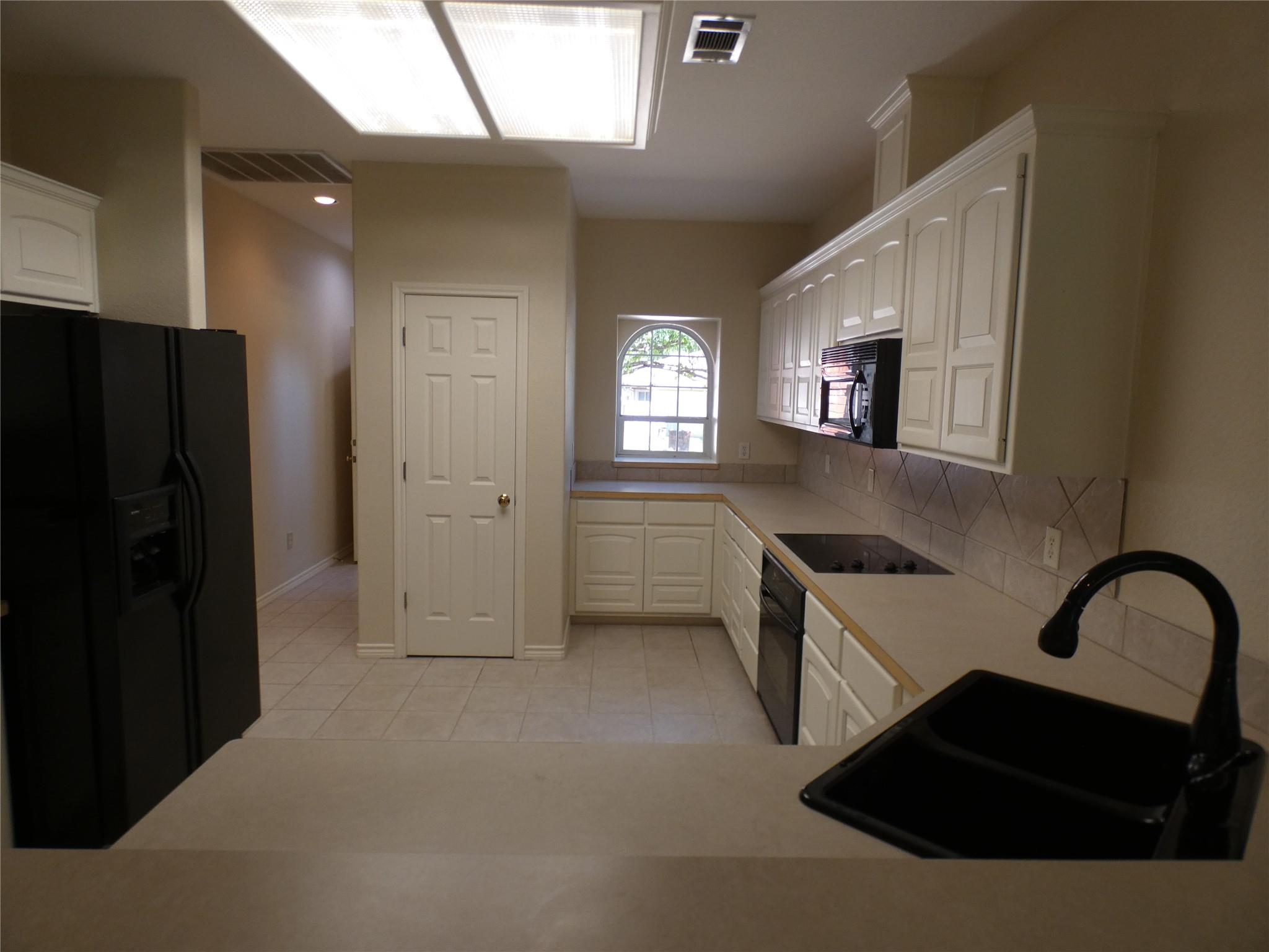 226 Muirfield St, Marble Falls, TX 78654