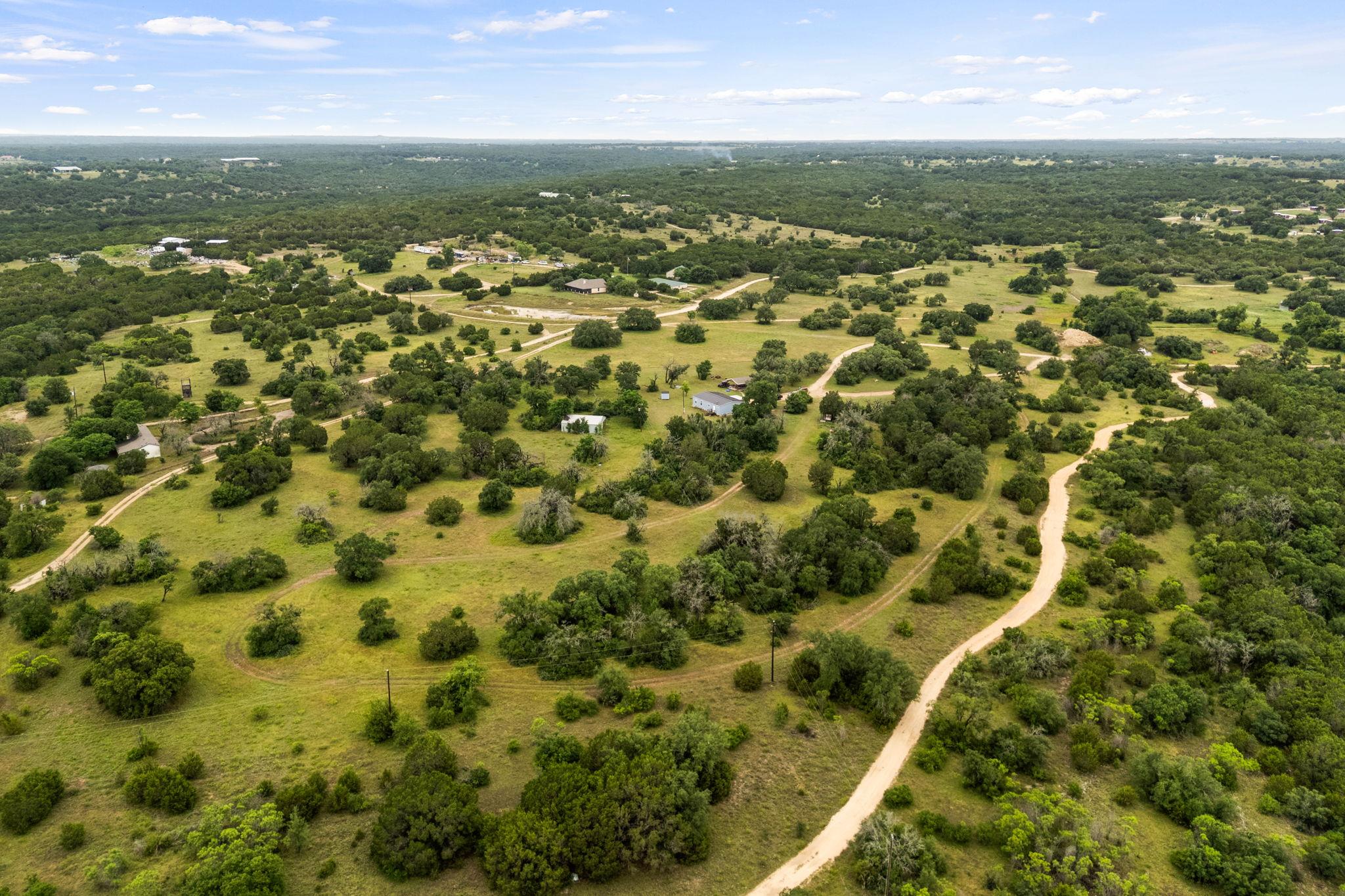 373 Winding River Rd, Kempner, TX 76549