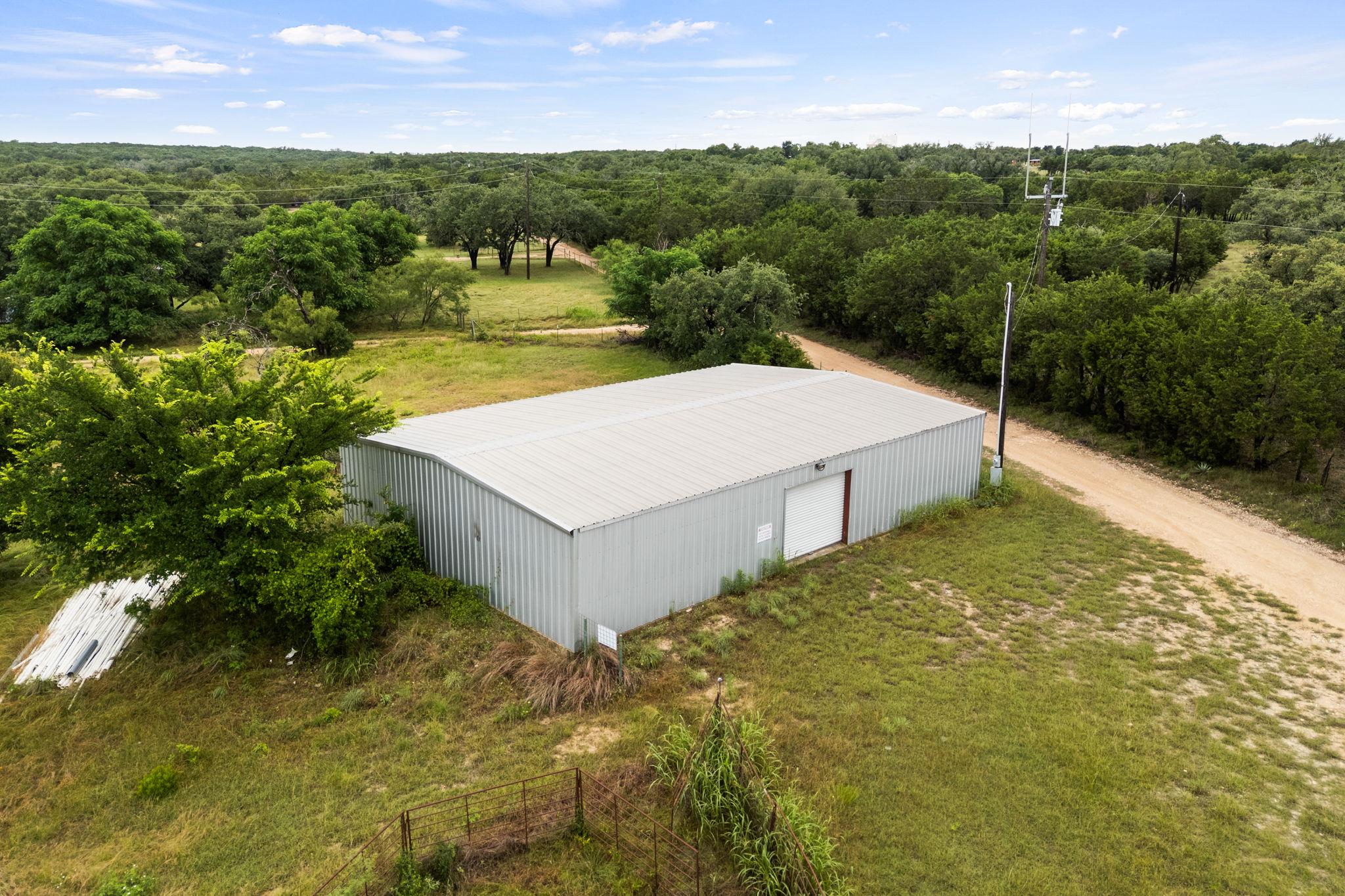 373 Winding River Rd, Kempner, TX 76549