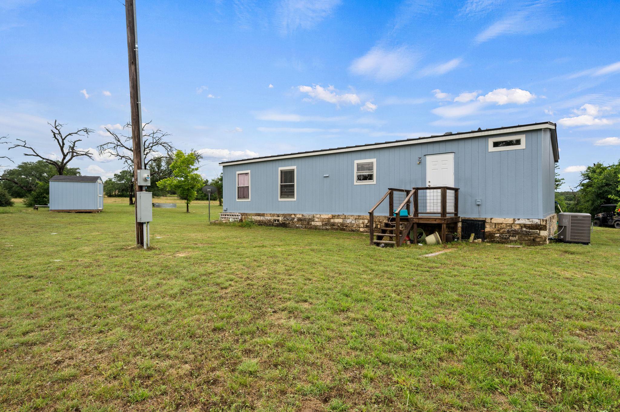 373 Winding River Rd, Kempner, TX 76549