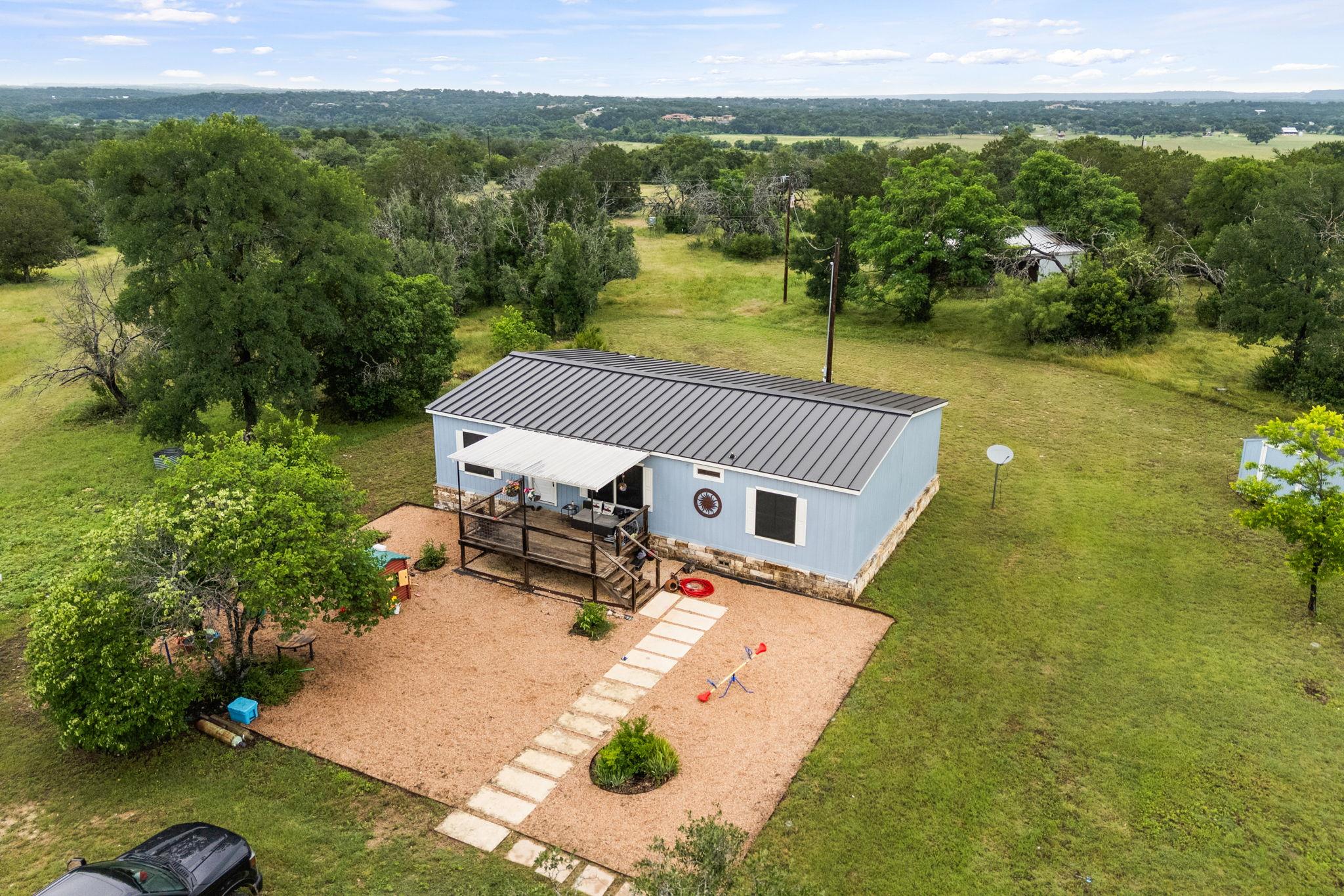 373 Winding River Rd, Kempner, TX 76549