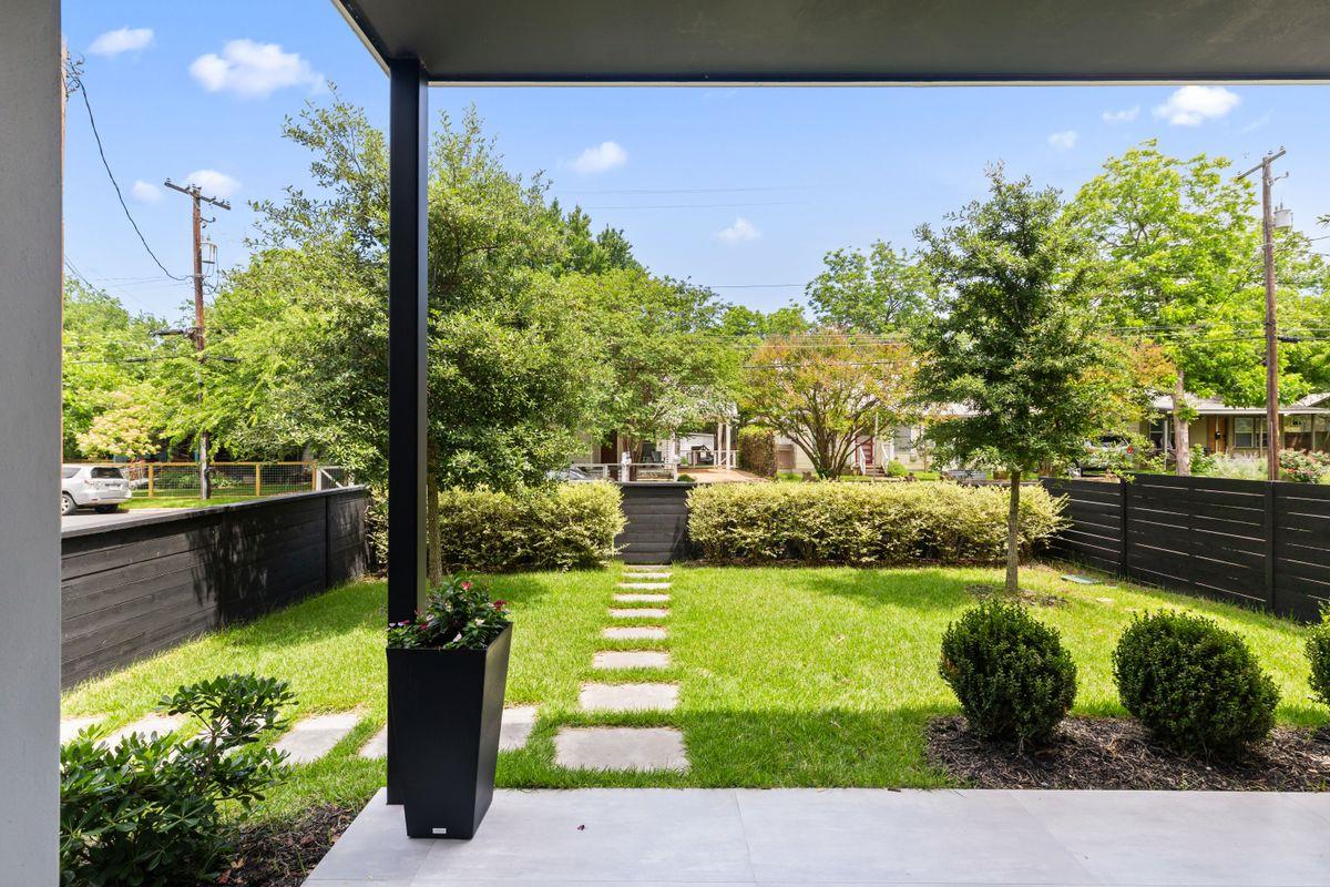 2102 Oxford St, Austin, TX 78704