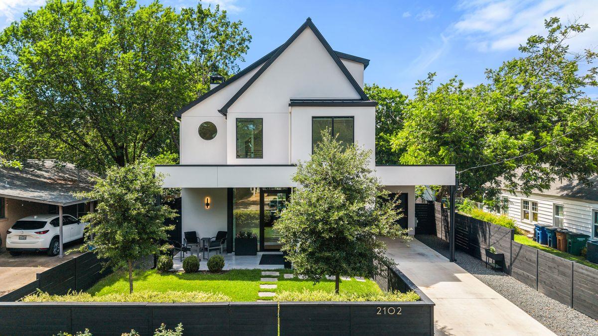 2102 Oxford St, Austin, TX 78704