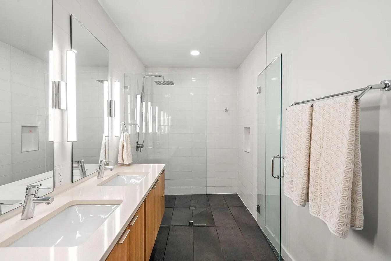 1322 E 12th St # 406, Austin, TX 78702