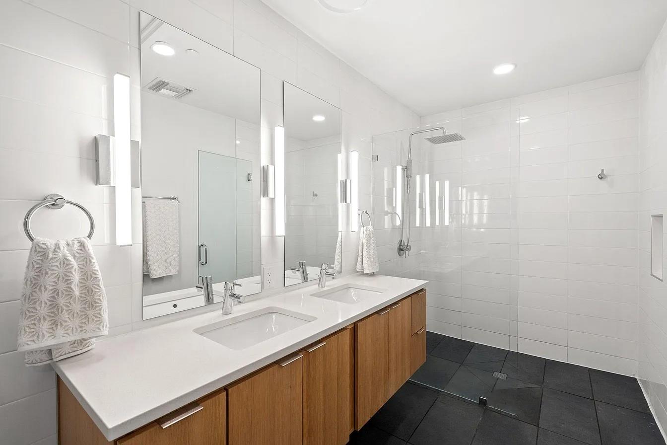 1322 E 12th St # 406, Austin, TX 78702