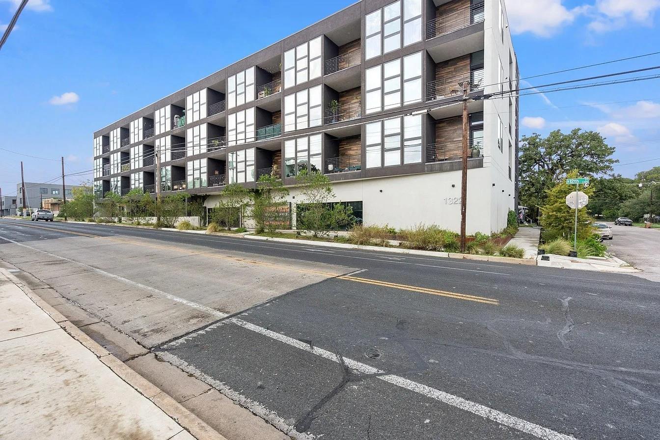 1322 E 12th St # 406, Austin, TX 78702