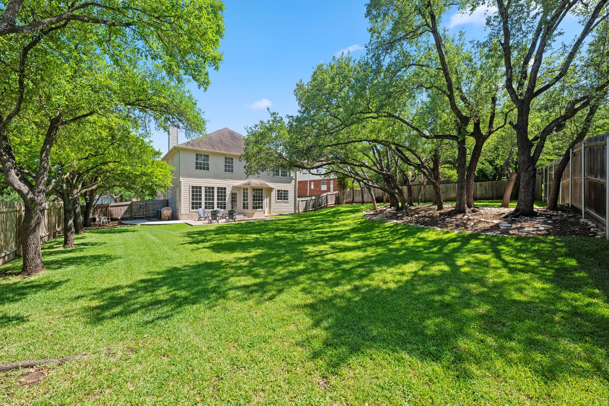 11902 Loomis Dr, Austin, TX 78738