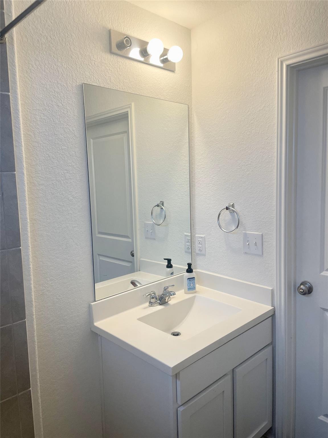 5716 Southerner Way, Austin, TX 78747