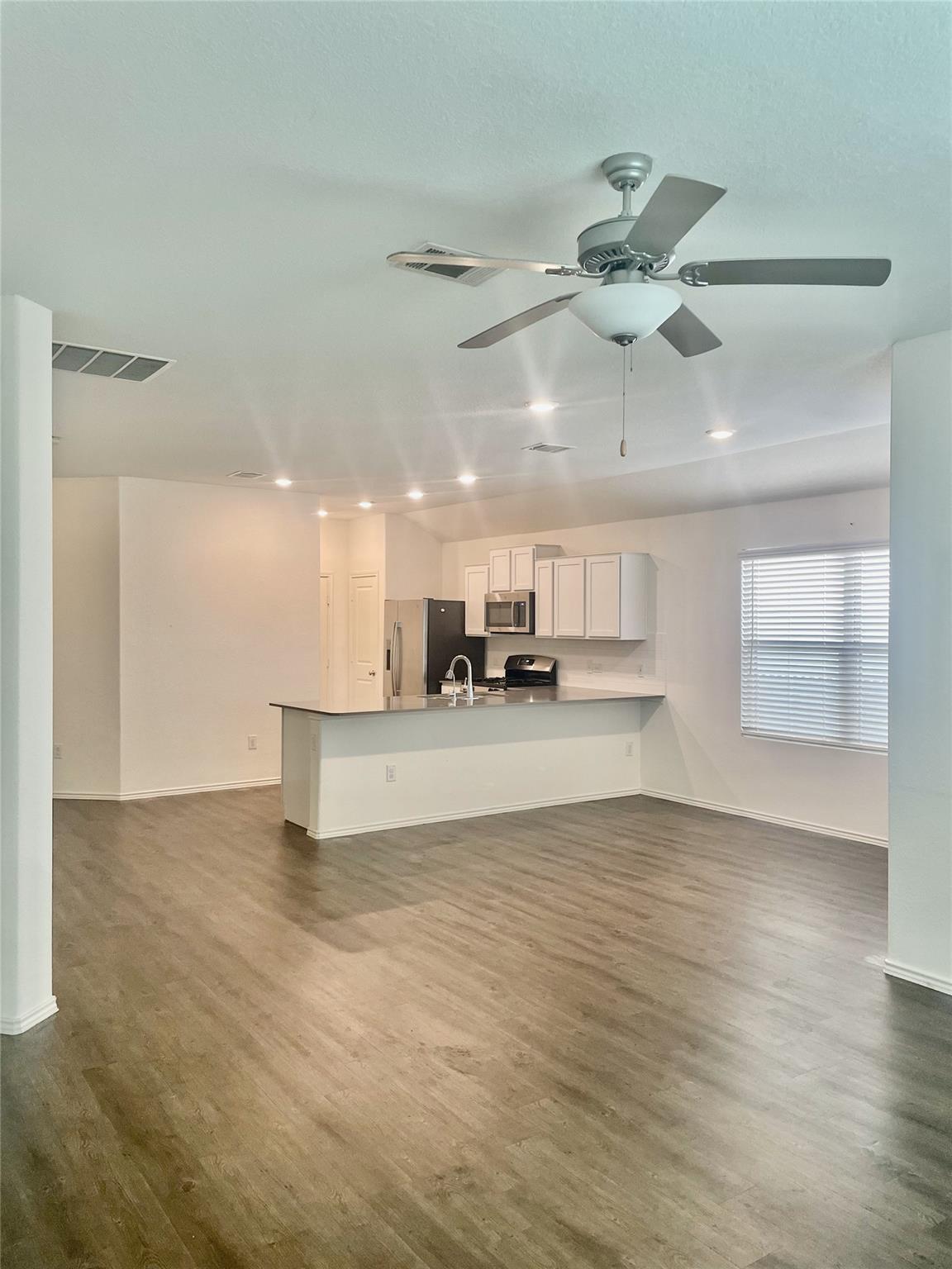 5716 Southerner Way, Austin, TX 78747