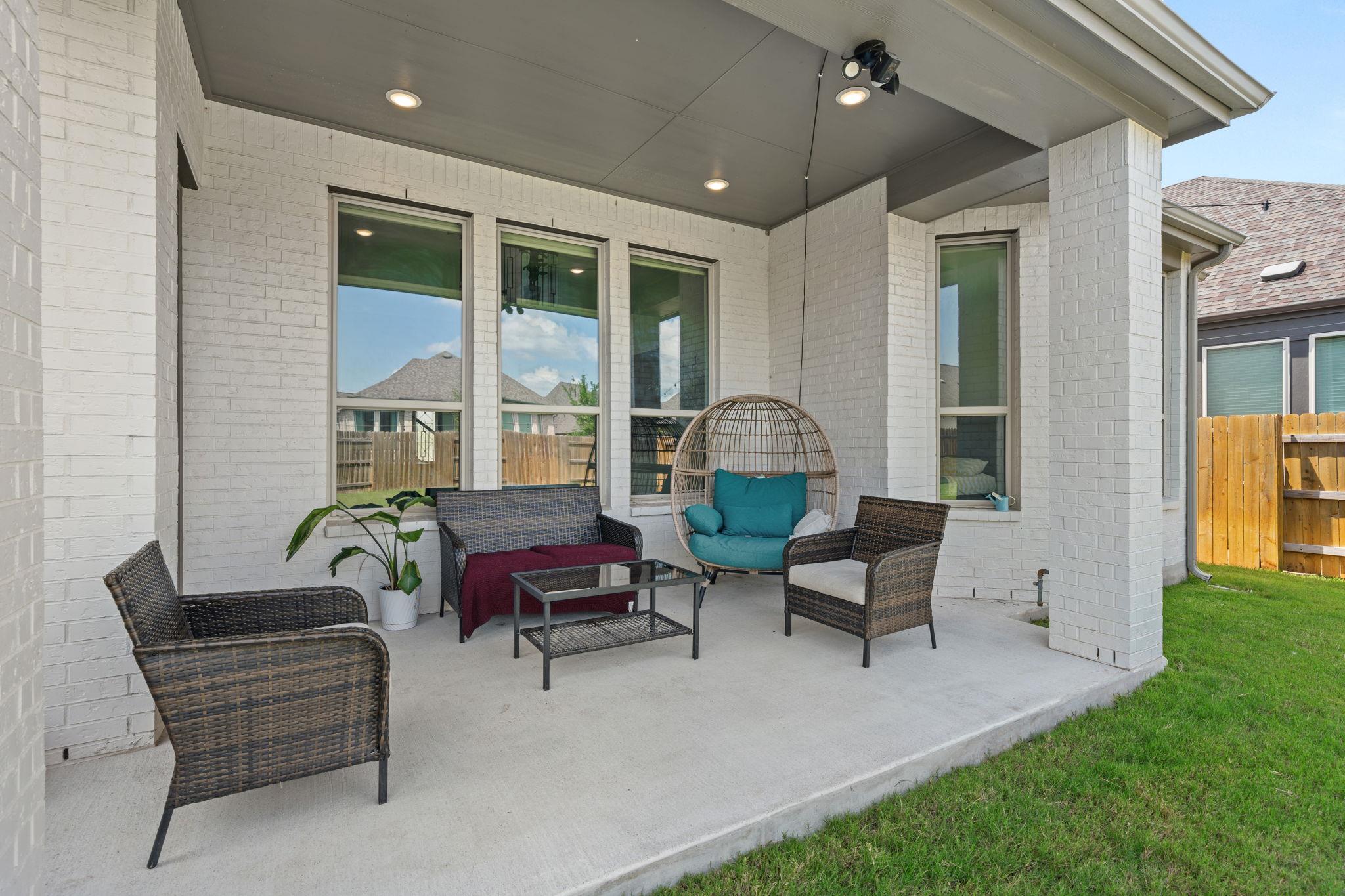 1921 Sir Nathaniel Ln, Leander, TX 78641
