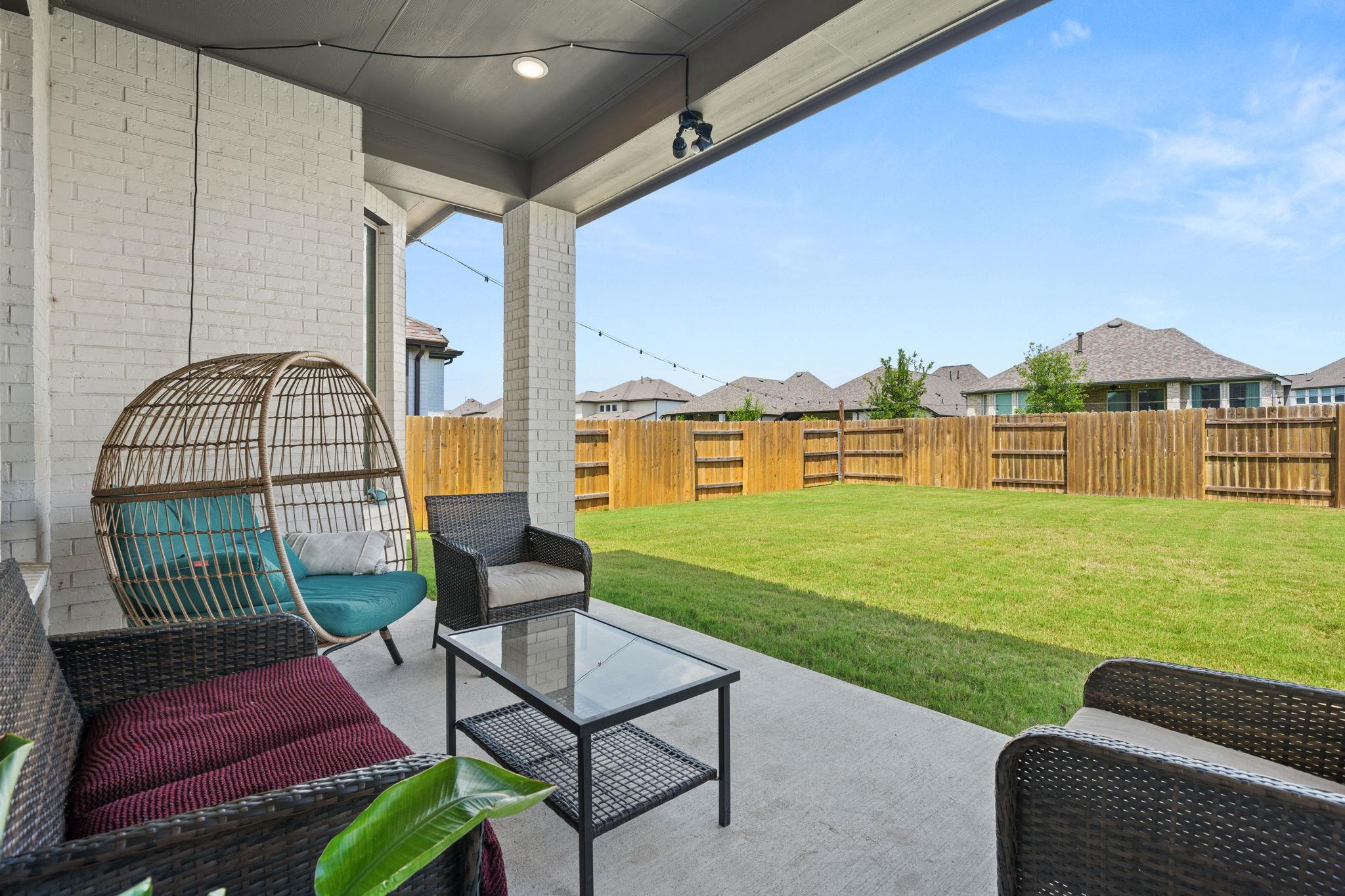 1921 Sir Nathaniel Ln, Leander, TX 78641