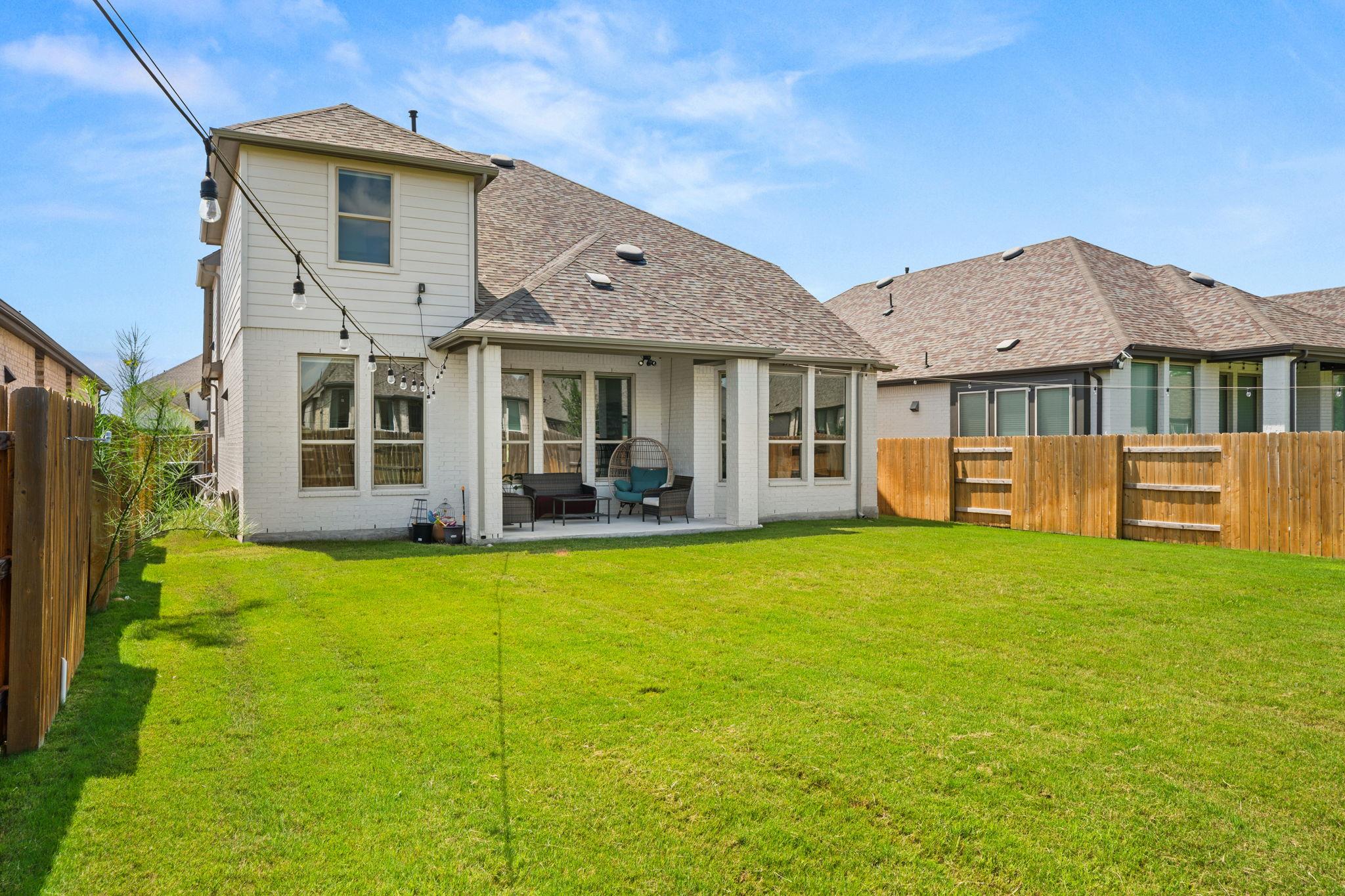1921 Sir Nathaniel Ln, Leander, TX 78641