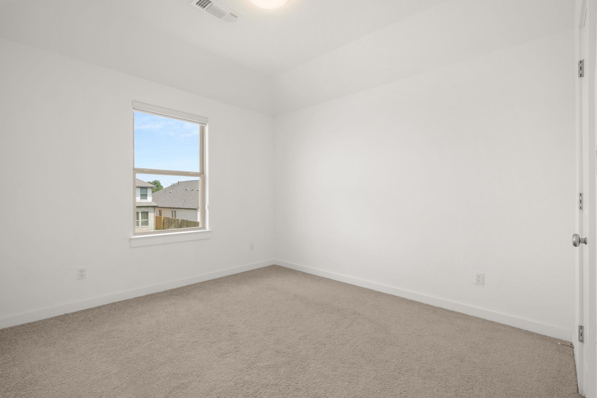 1921 Sir Nathaniel Ln, Leander, TX 78641
