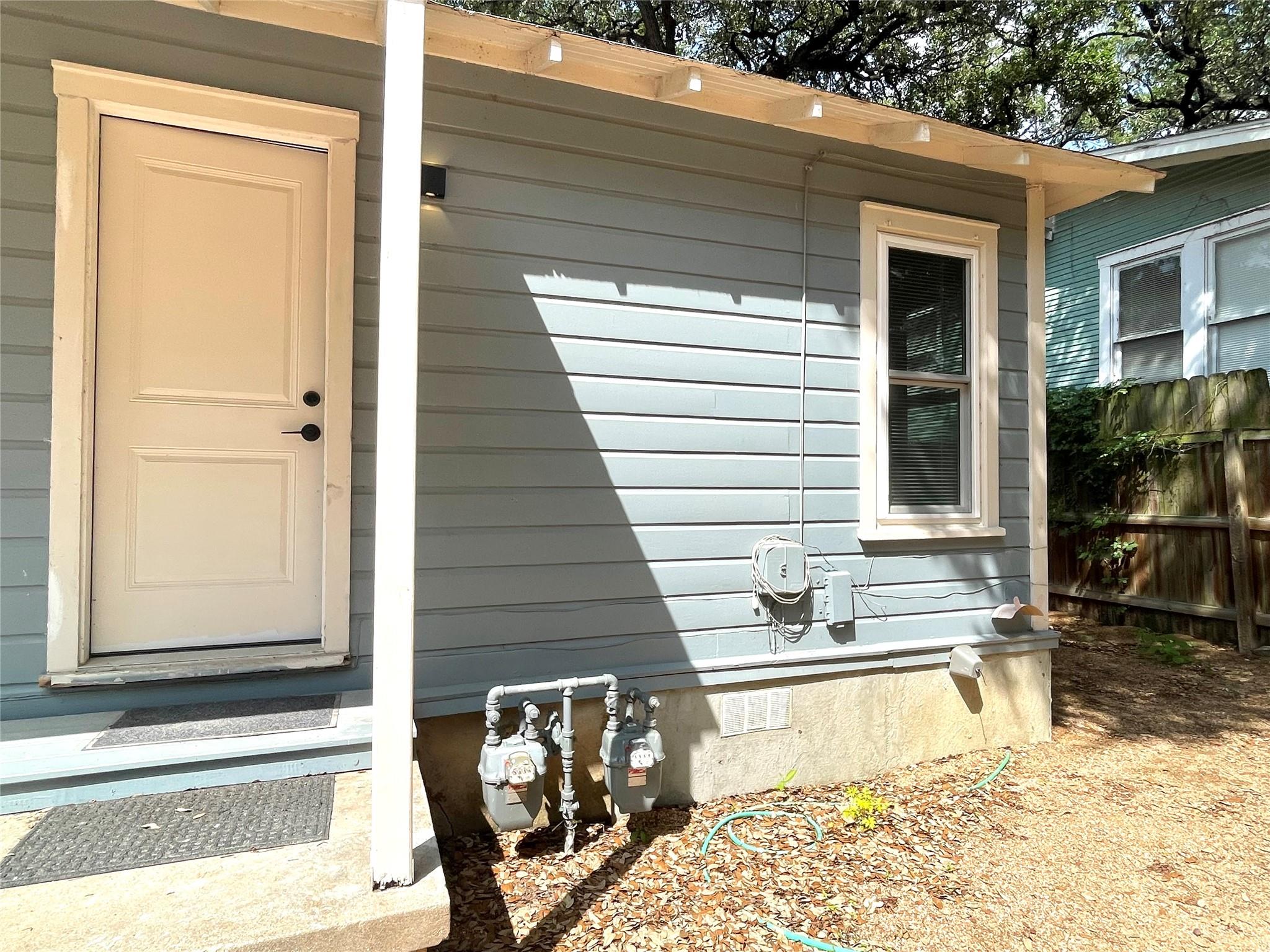 807 E Riverside Drive Dr # B, Austin, TX 78704