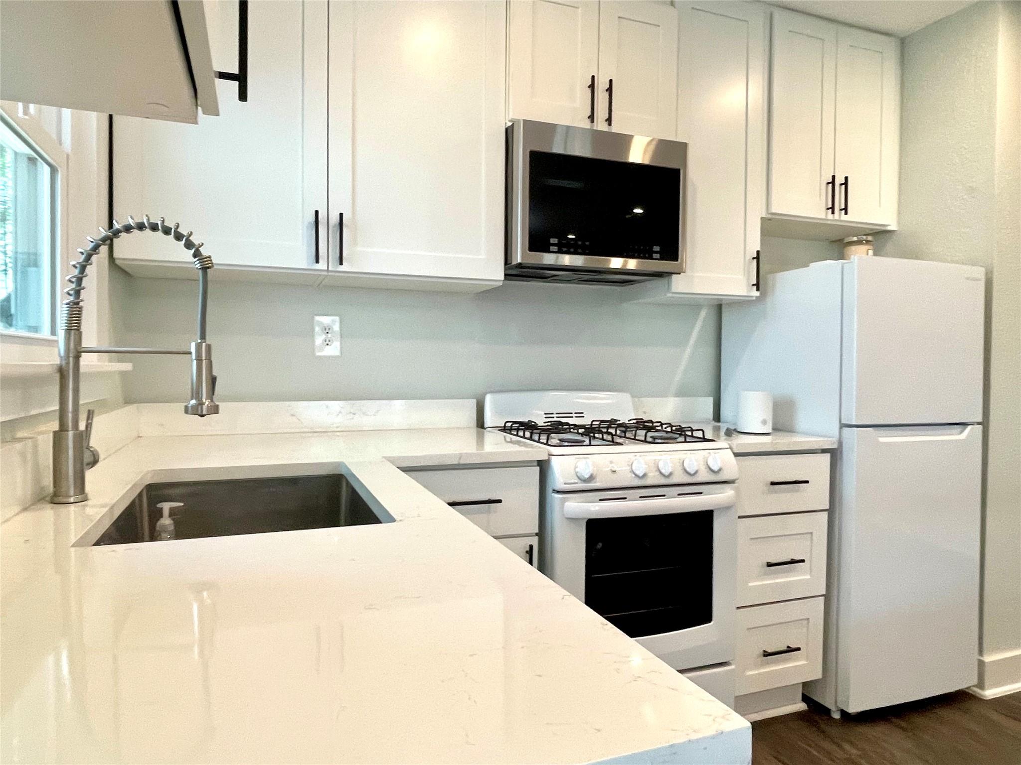807 E Riverside Drive Dr # B, Austin, TX 78704