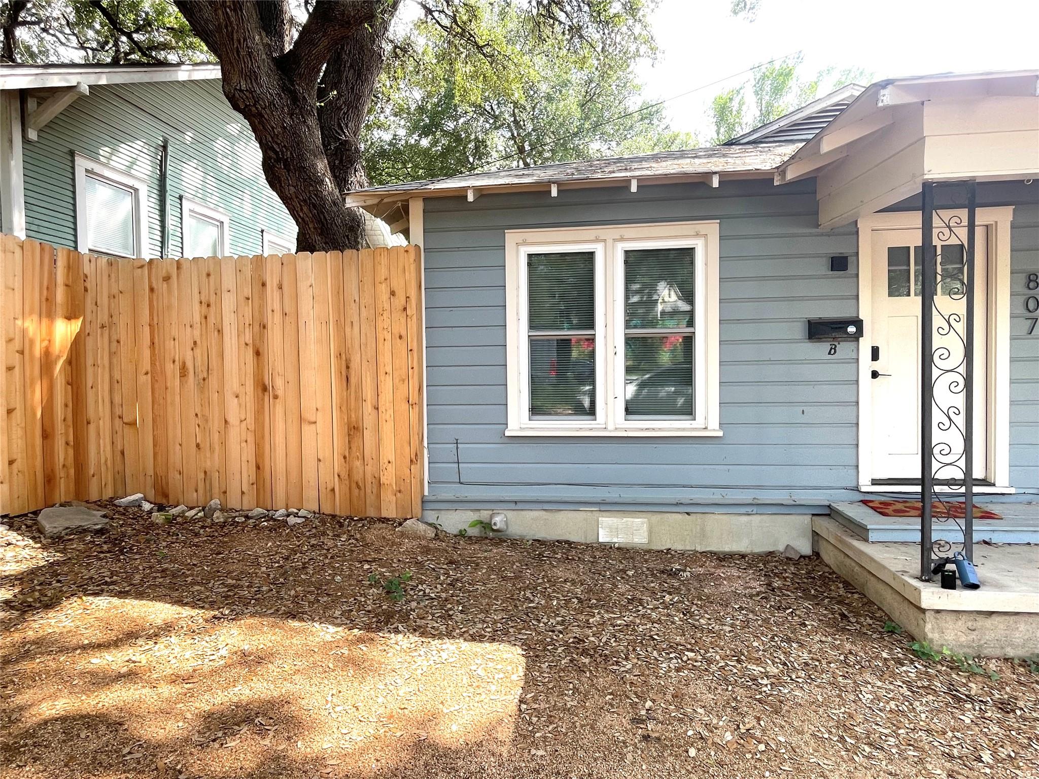 807 E Riverside Drive Dr # B, Austin, TX 78704