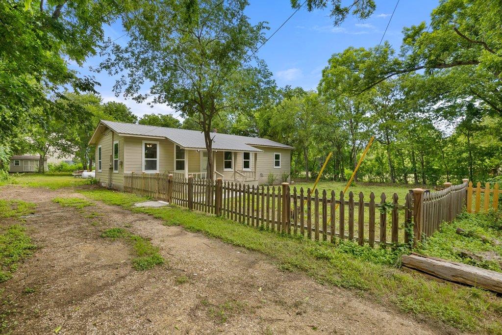102 Patricks Aly, Liberty Hill, TX 78642