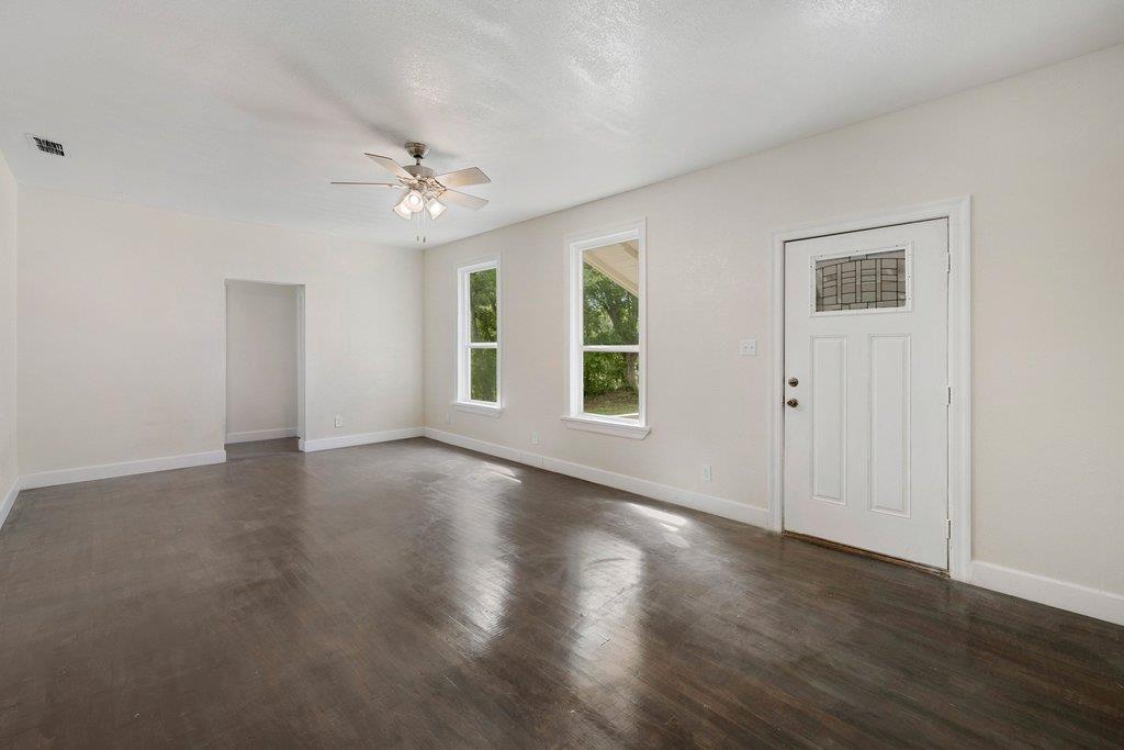 102 Patricks Aly, Liberty Hill, TX 78642