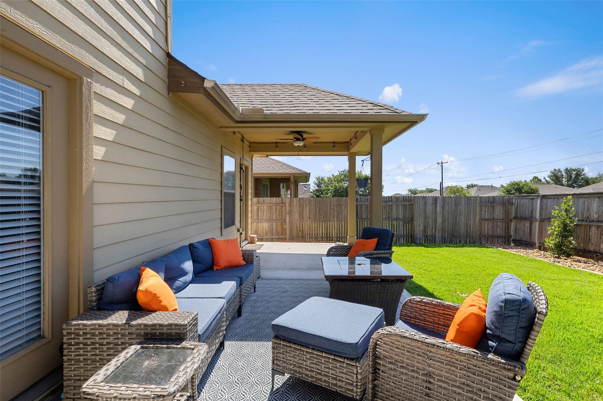 2474 Santa Barbara Loop, Round Rock, TX 78665