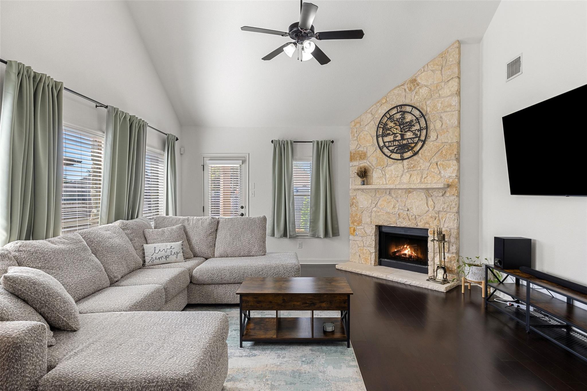 2474 Santa Barbara Loop, Round Rock, TX 78665