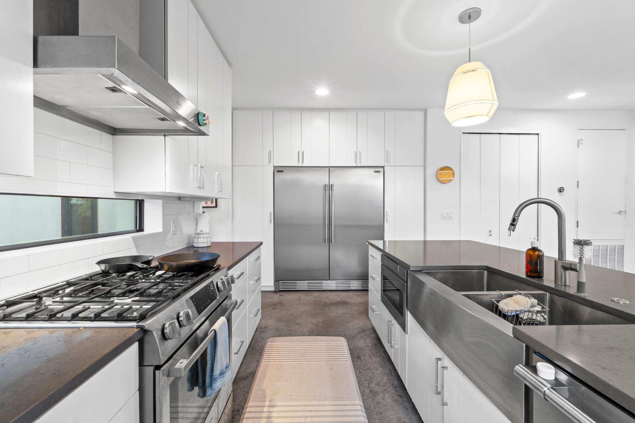 900 Karen Ave # A, Austin, TX 78757