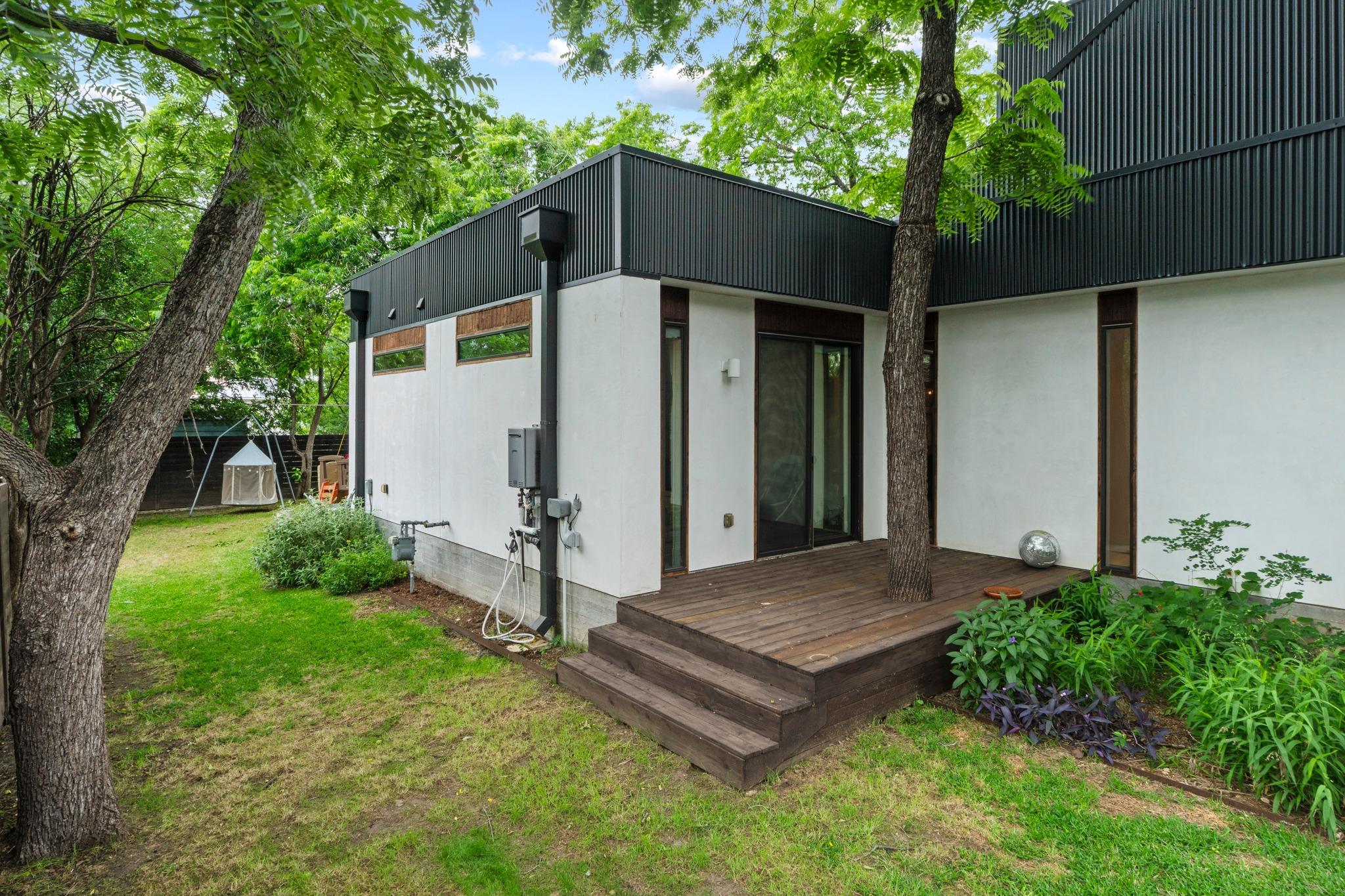 900 Karen Ave # A, Austin, TX 78757