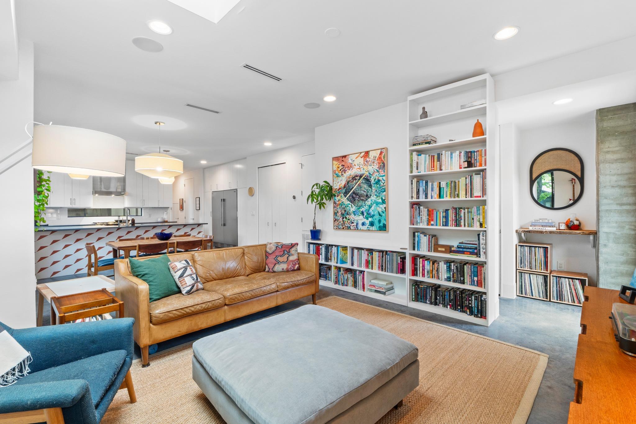 900 Karen Ave # A, Austin, TX 78757