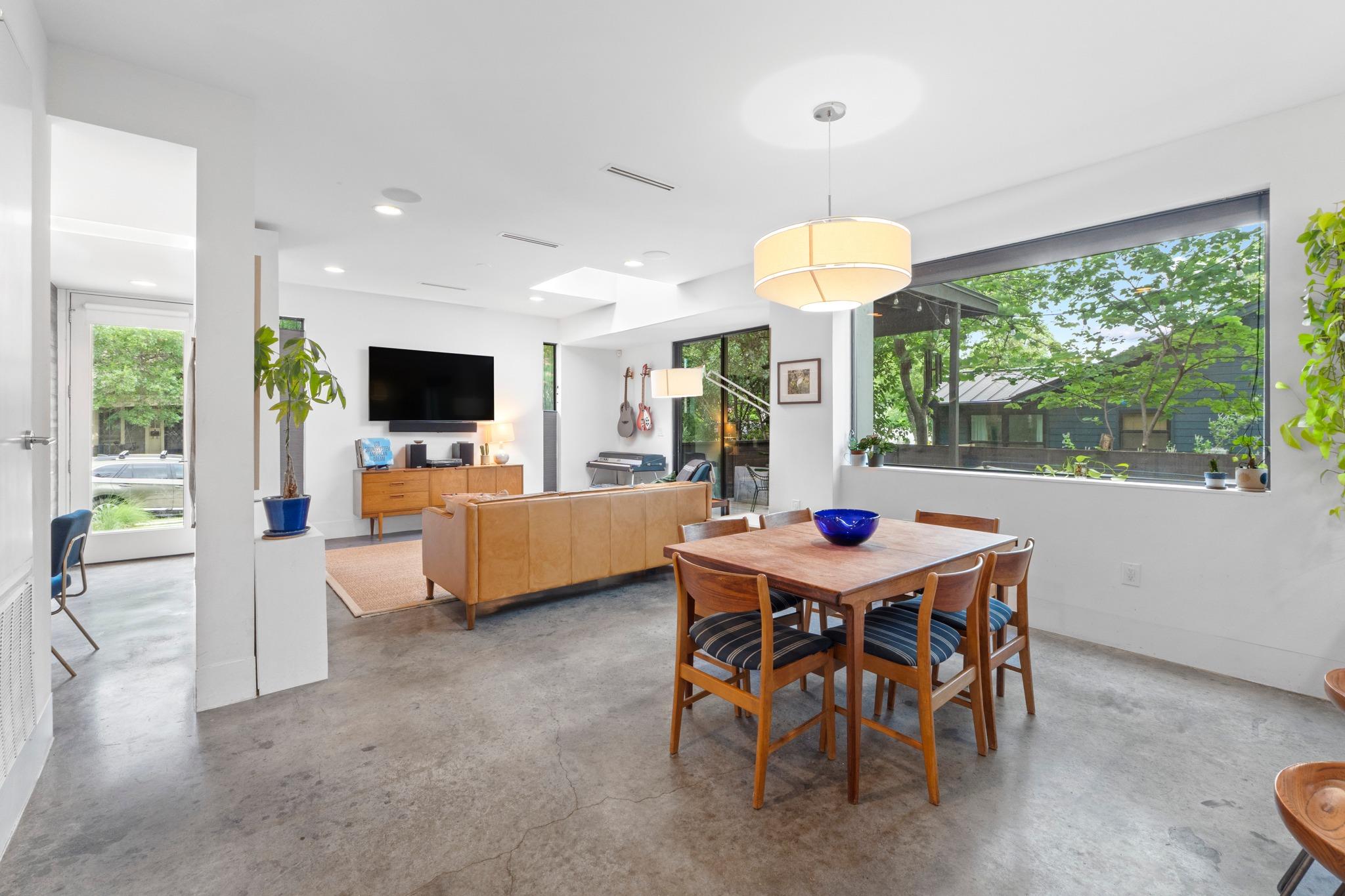 900 Karen Ave # A, Austin, TX 78757